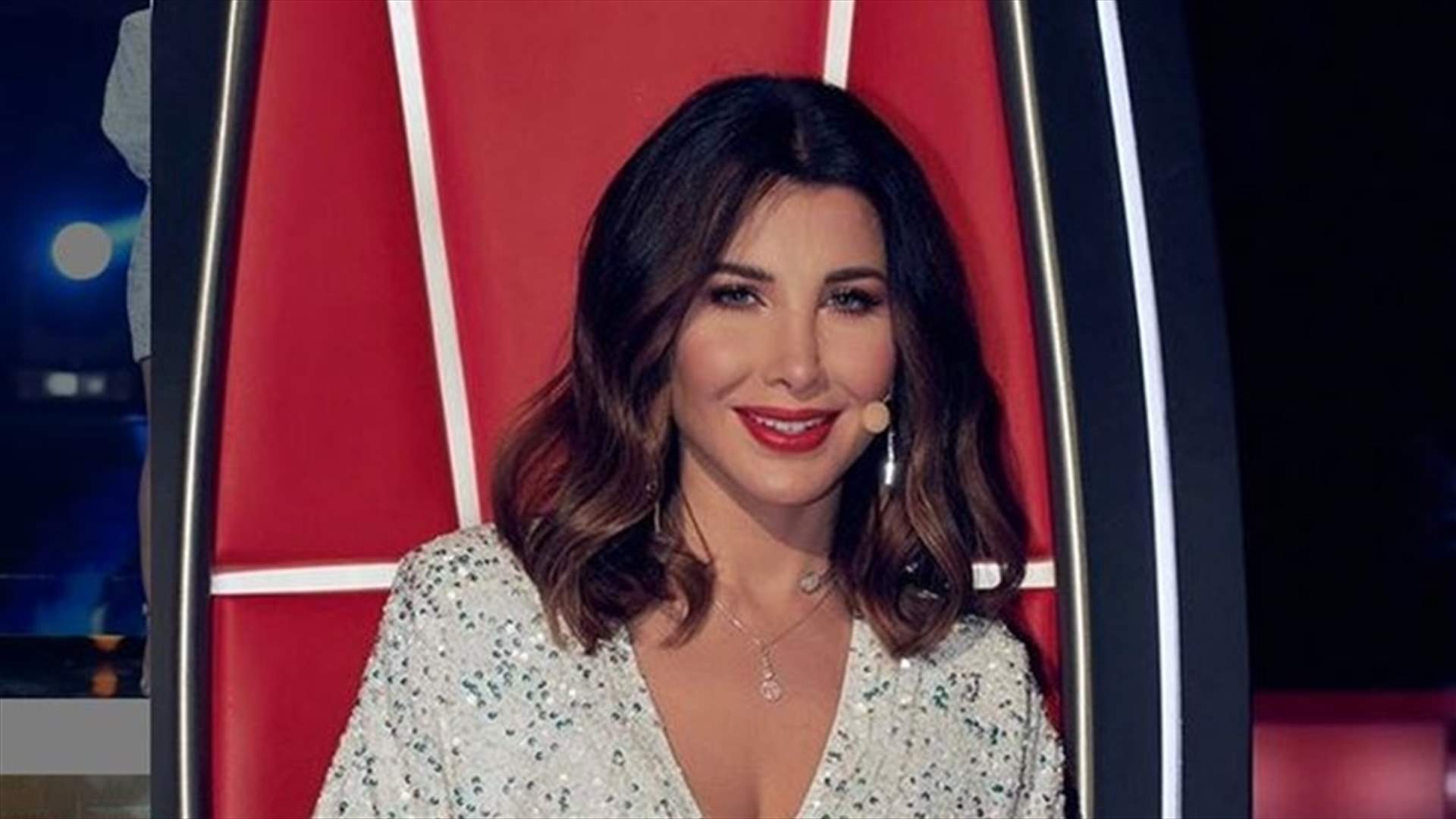 "بدنا نولع الجو" لنانسي عجرم تجمع اللبنانيين على الشرفات في الحجر المنزلي (فيديو)