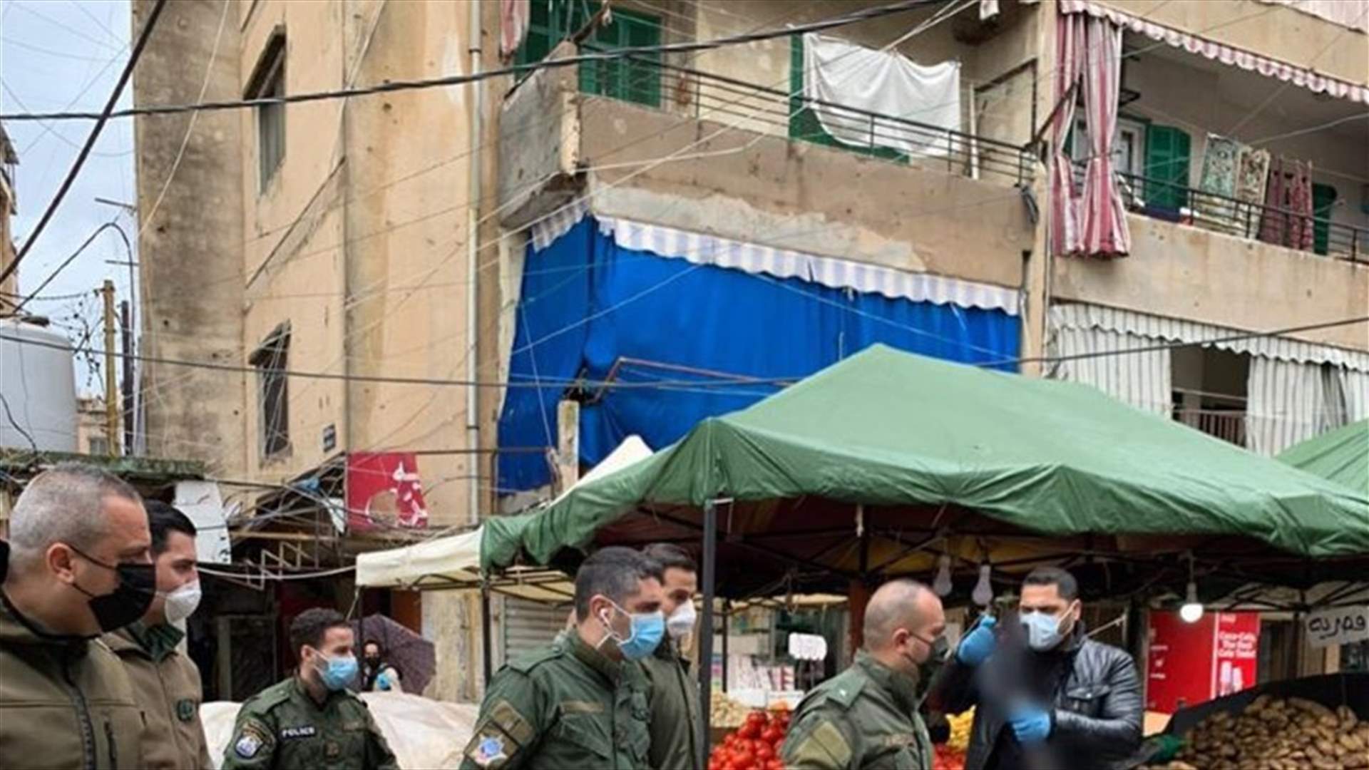 فوج حرس بيروت يواصل تنفيذ قرار شبيب بالاقفال ومنع التجمعات