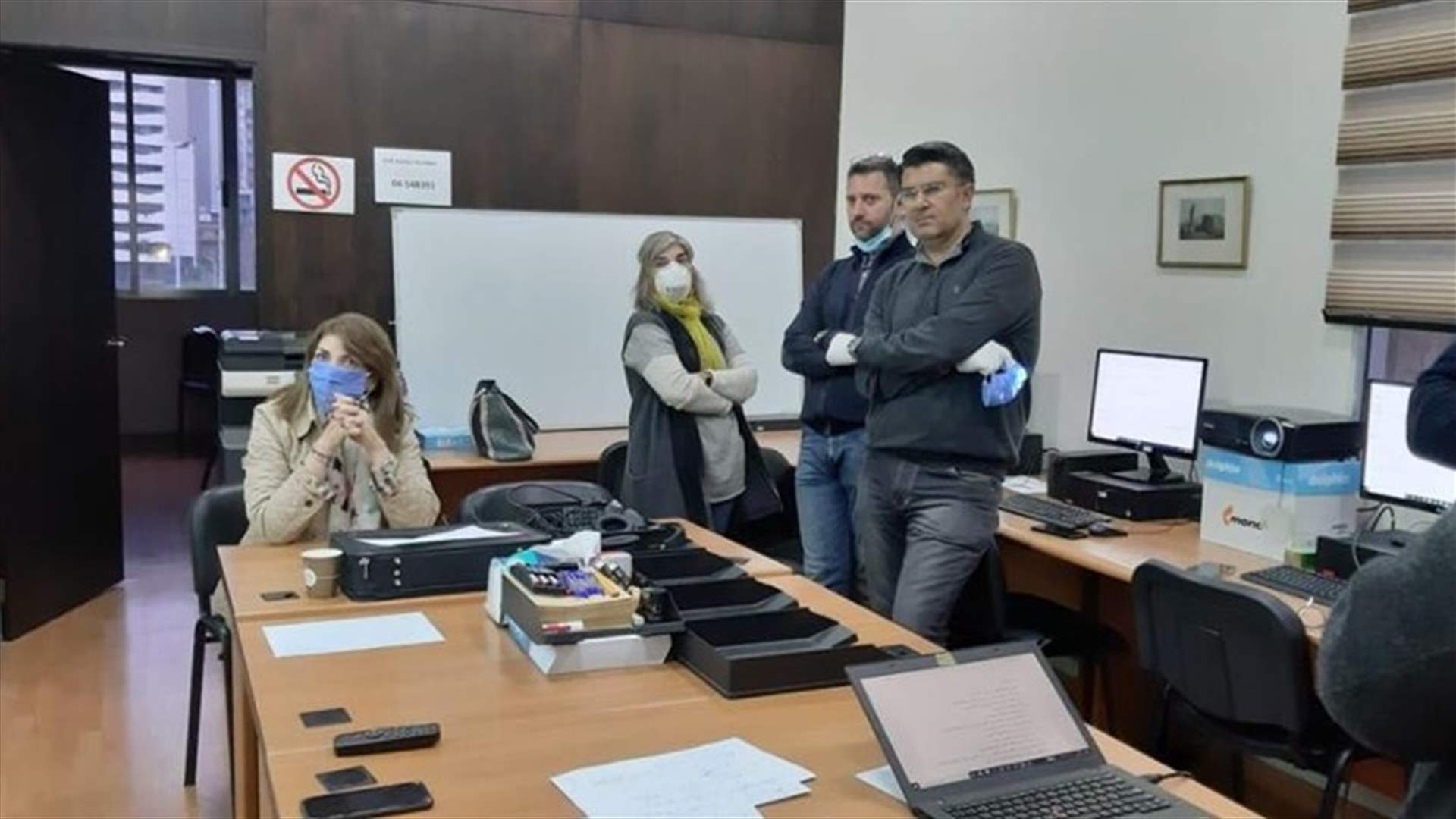 نجم اطلعت على آلية العمل في غرفة عمليات نقابة المحامين