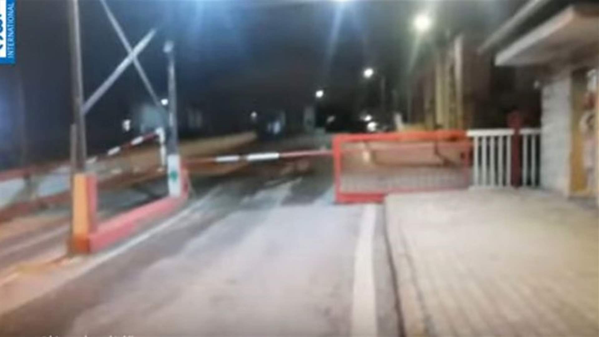 كيف يبدو المشهد عند المصنع ومرفأ طرابلس قبل ساعات من الاقفال؟ (فيديو)