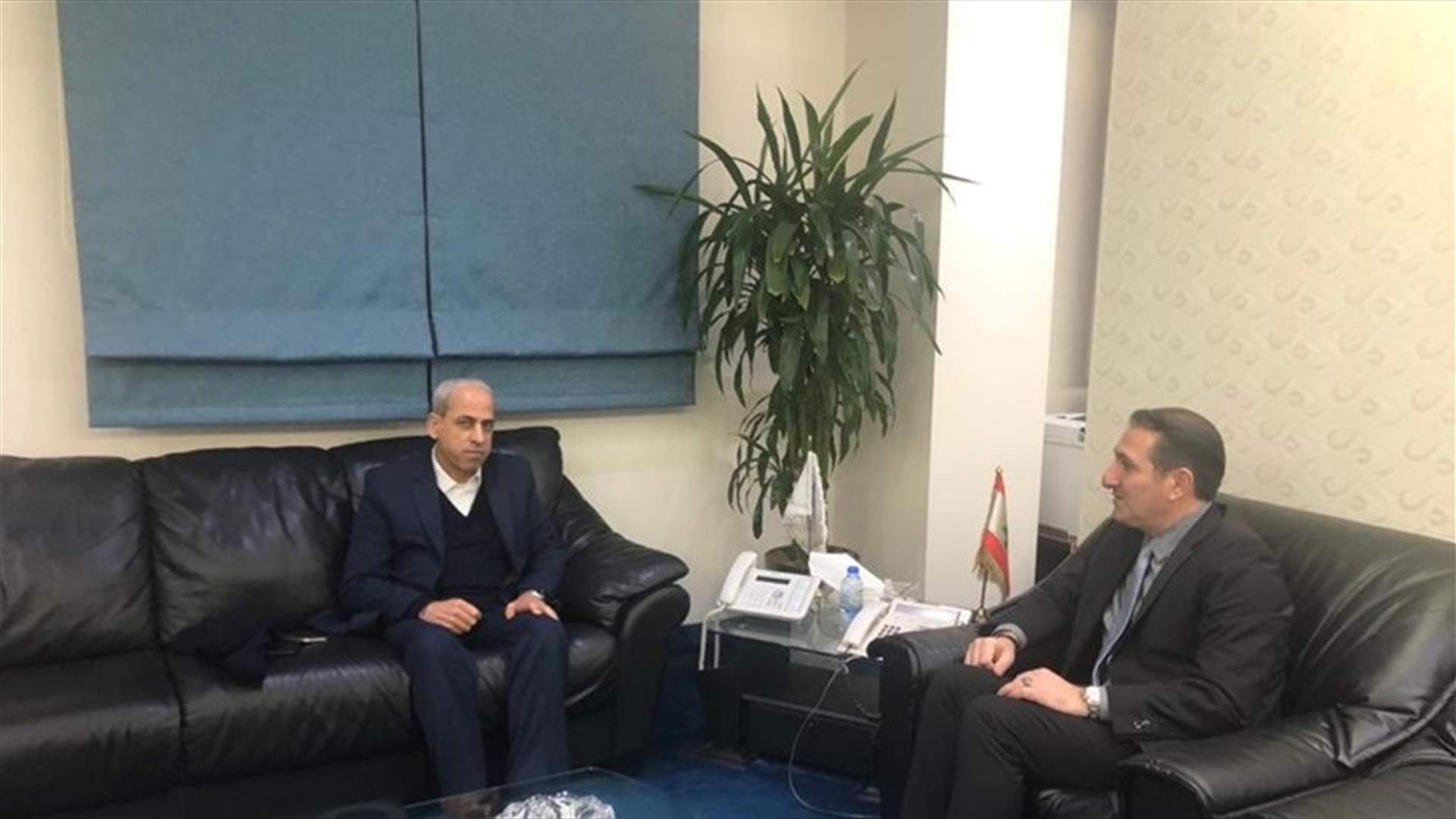 وزير الاتصالات اجتمع مع خير لتسهيل المساعدات للمواطنين