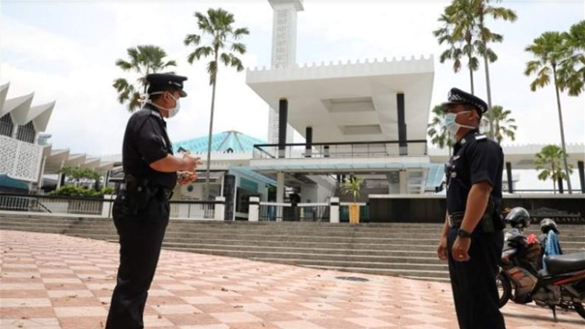 الجيش الماليزي ينتشر في الشوارع مع ارتفاع عدد الإصابات بفيروس كورونا