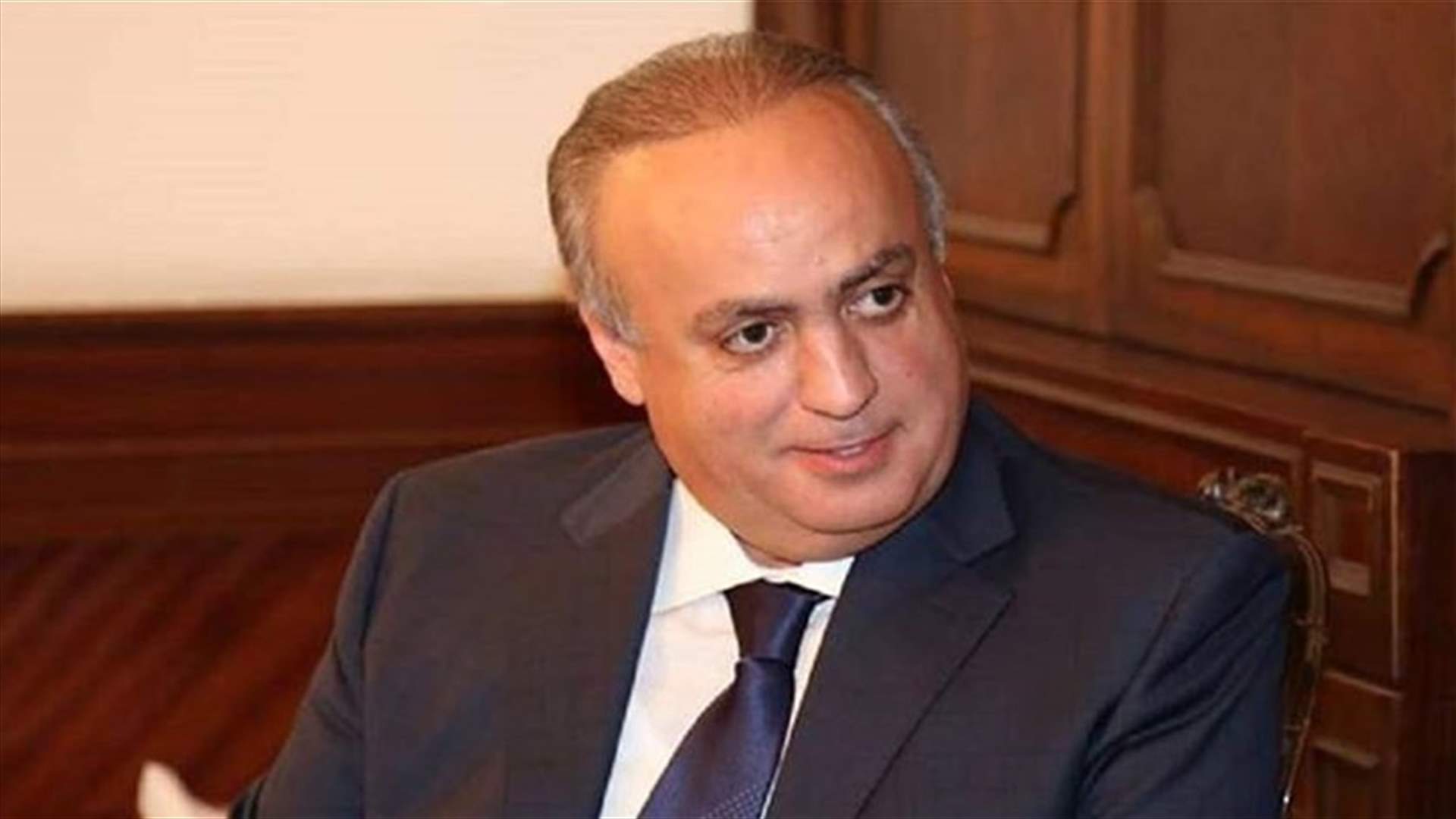 سجال تويتري بين وهاب وبزي...