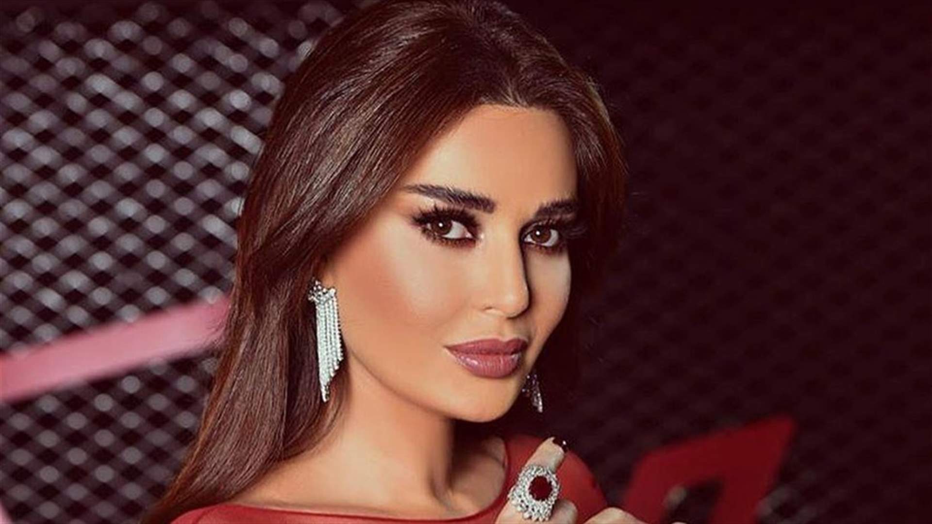 سيرين عبد النور ووالدتها بفيديو طريف... إليكم الشبه بينهما!