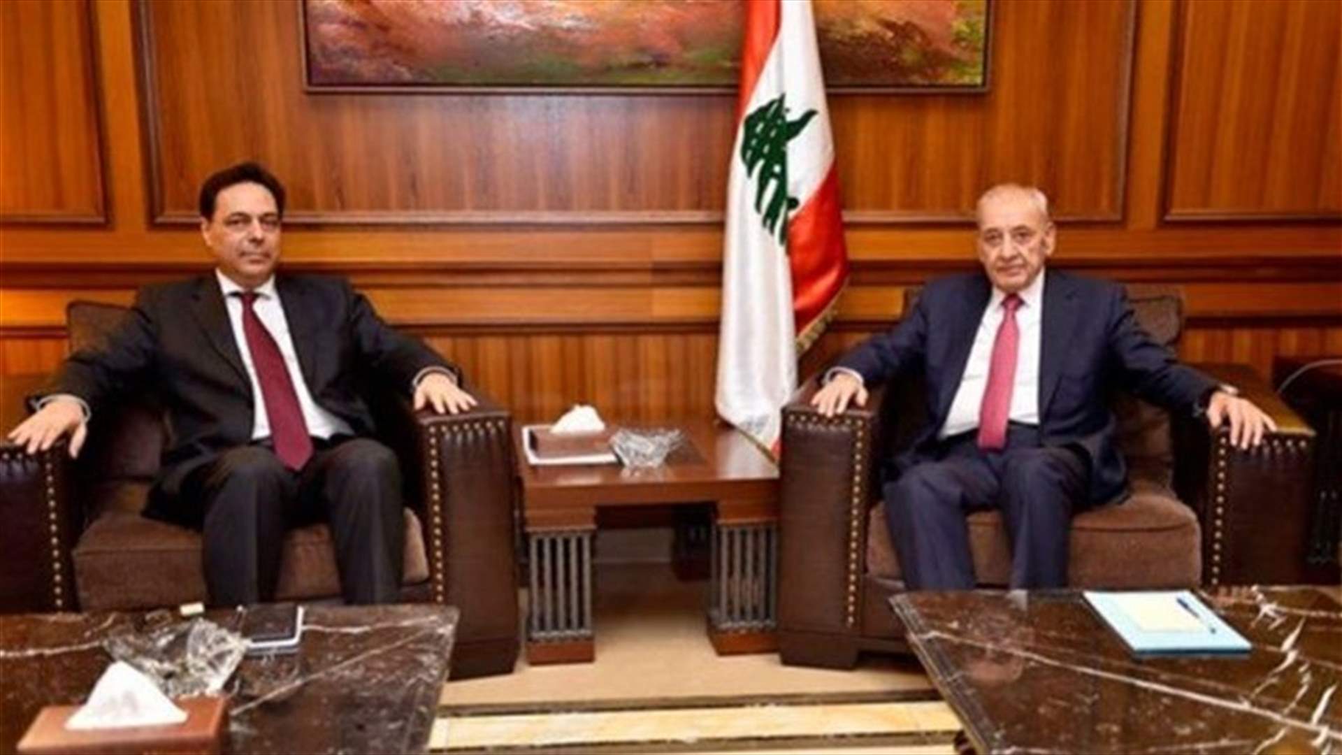 ملف المغتربين أدى الى كسر "شهر العسل" بين عين التينة والسراي.. مصادر لـ"الجمهورية": قرار الحكومة بهذا الشأن سيحدد مصيرها