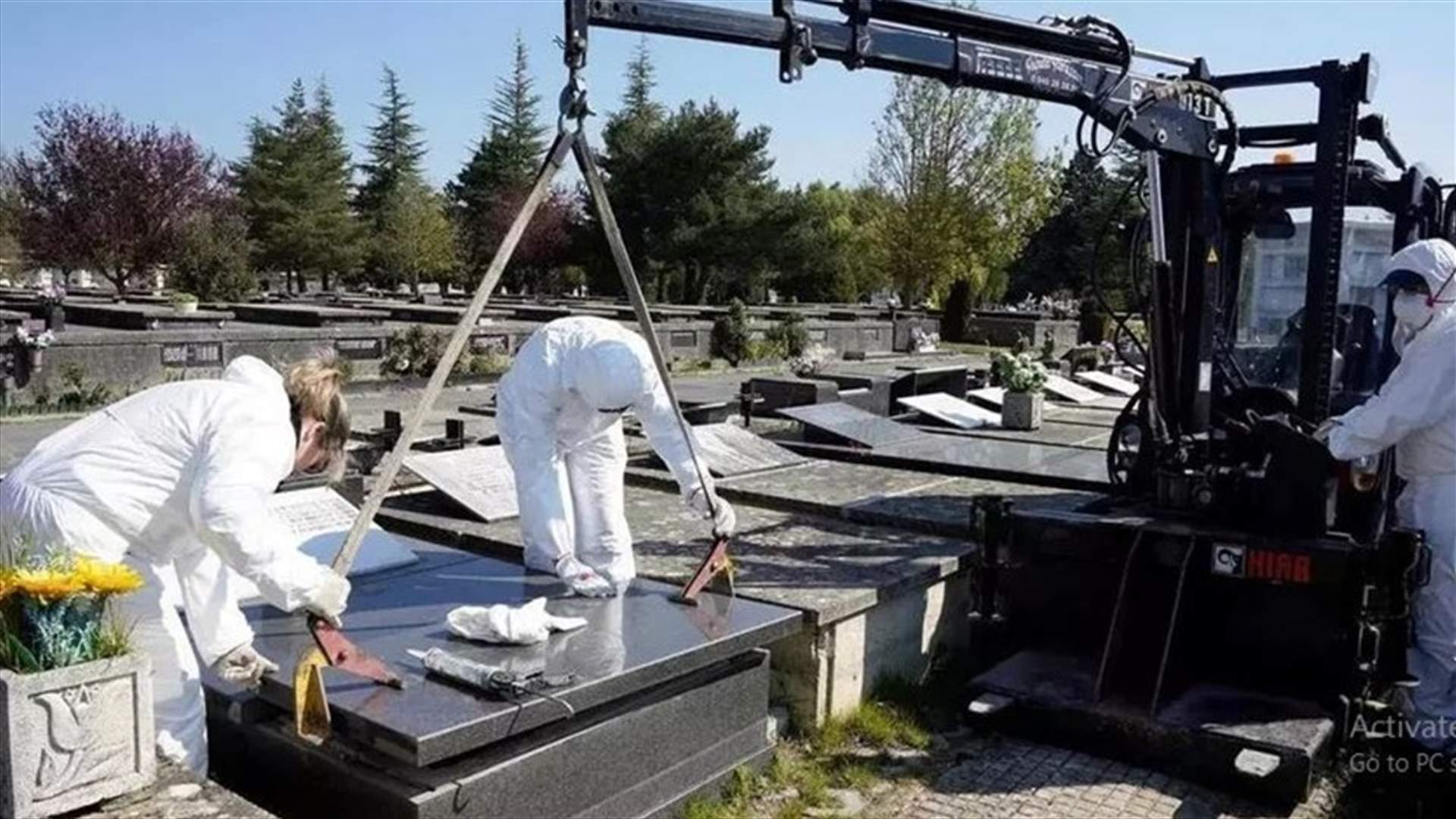 عدد الوفيات بكورونا في إسبانيا يتجاوز عشرة آلاف