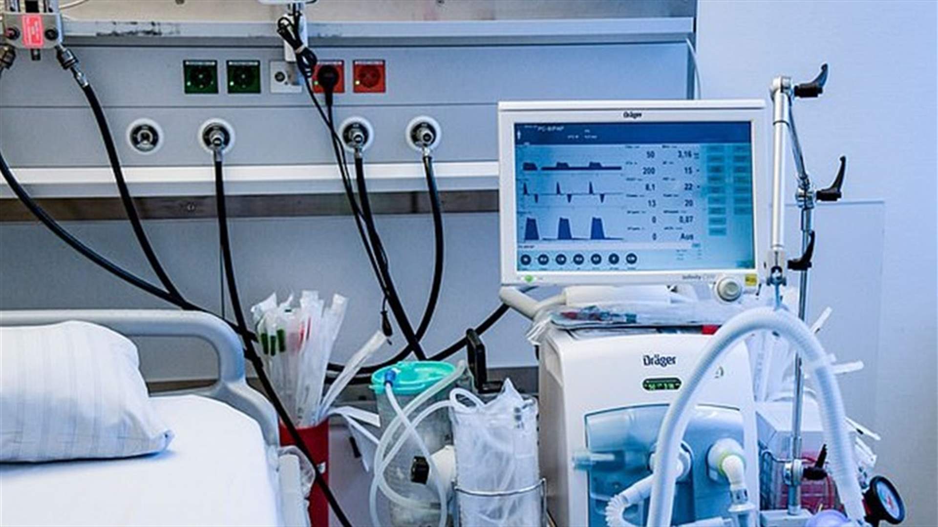موقف إنساني مؤثر... تسعينية تتخلّى عن جهاز التنفس الإصطناعي لمريض أصغر سنّاً!