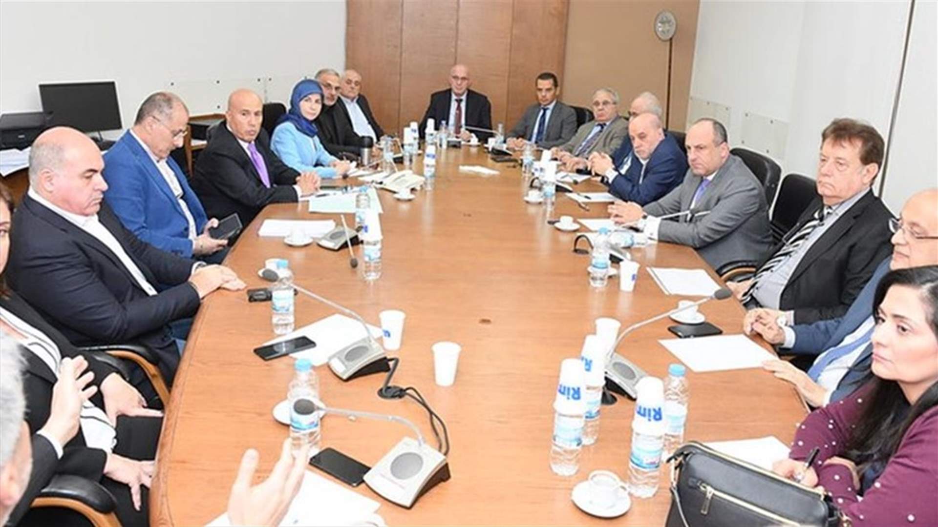 لجنة الصحة ناقشت مع وزير الاقتصاد الخلاف بين شركات التأمين والمستشفيات حول تغطية الاستشفاء من كورونا