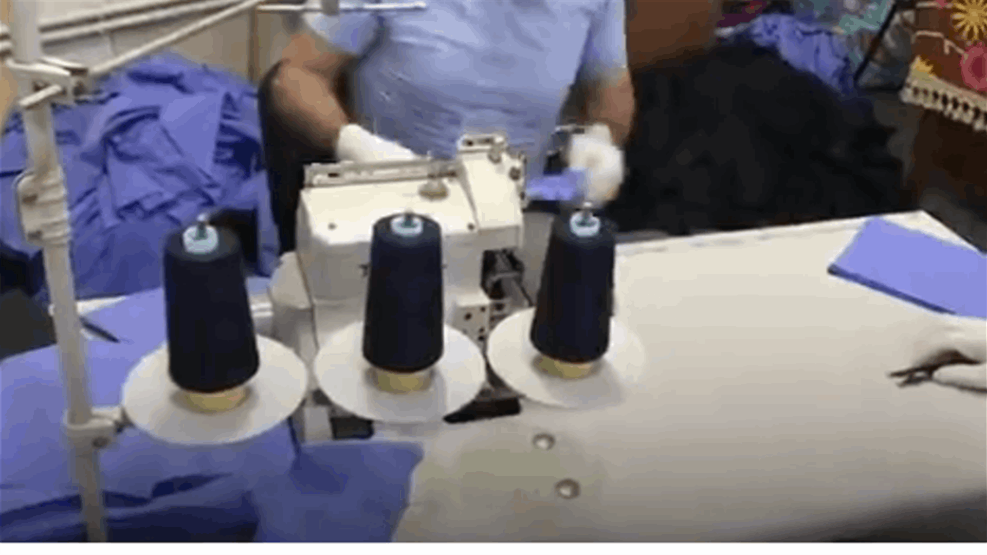Roumieh prison inmates make face masks-[VIDEO]