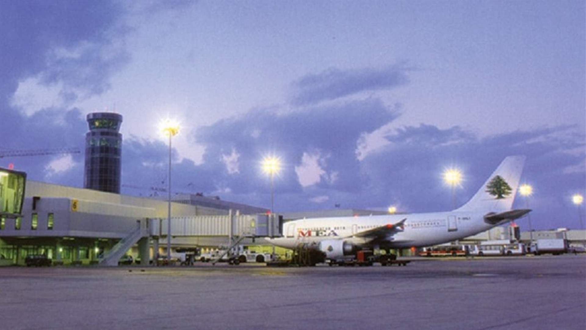 طائرتان خاصتان ستصلان الى لبنان بالاضافة الى الطائرات الاربع... وطائرة قطرية أجلت رعايا أجانب من لبنان