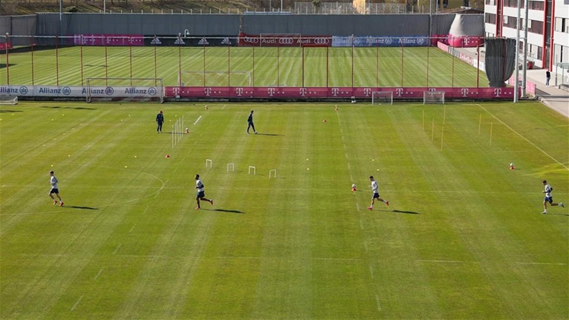 عودة التدريبات في الدوري الإلماني لكرة القدم في ظل إنتشار فيروس كورونا