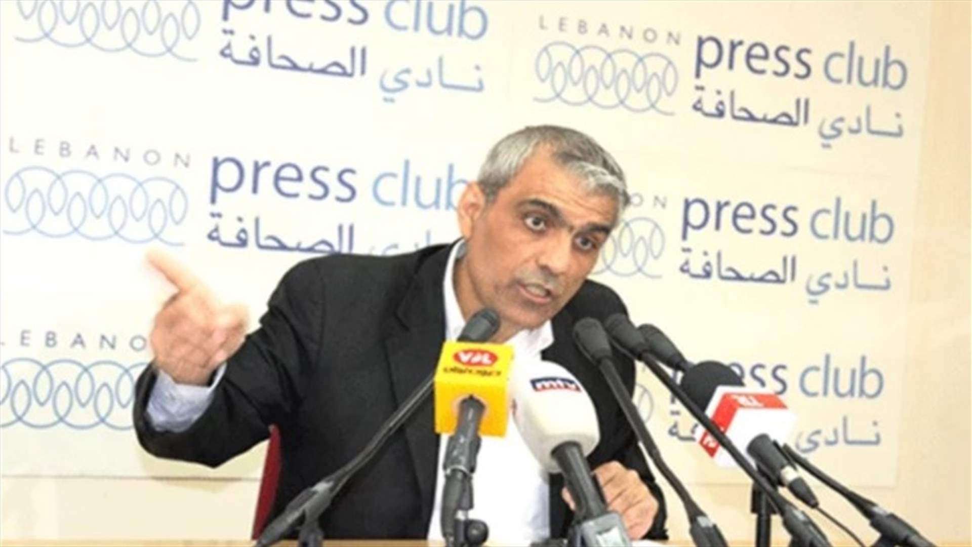 رئيس بلدية القاع: نرفض توزيع مواد تعقيم غير مصنعة في لبنان للنازحين ضمن النطاق البلدي