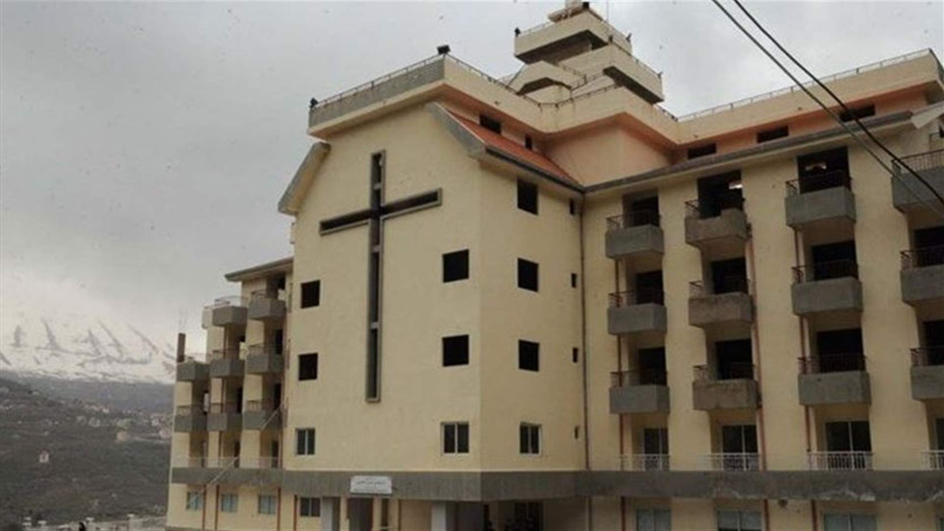 مستشفى بشري الحكومي: تسجيل إصابتين جديدتين فقط من أصل 46 فحص PCR