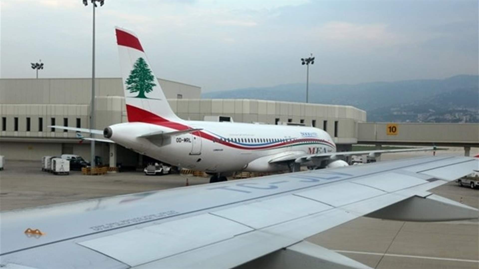 وصول طائرة من الكويت تقلّ لبنانيين