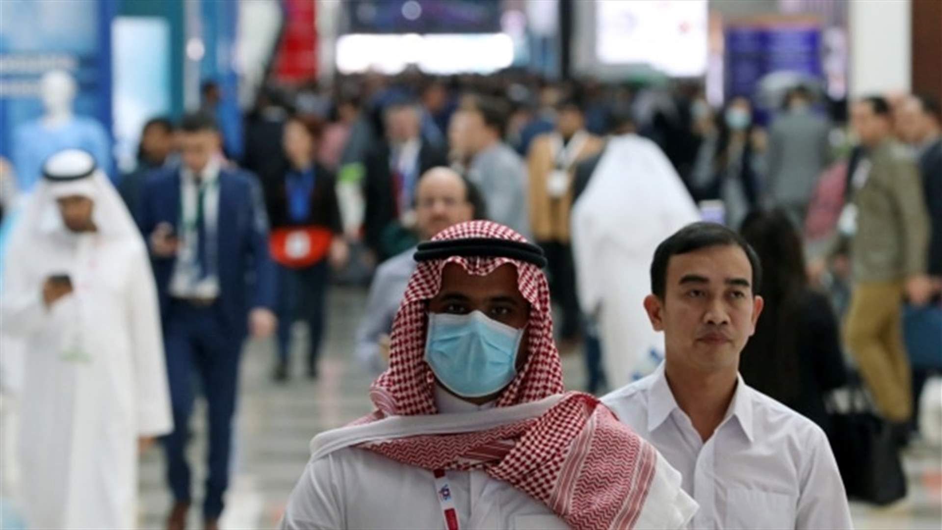 الإمارات تسجل 376 إصابة جديدة بفيروس كورونا