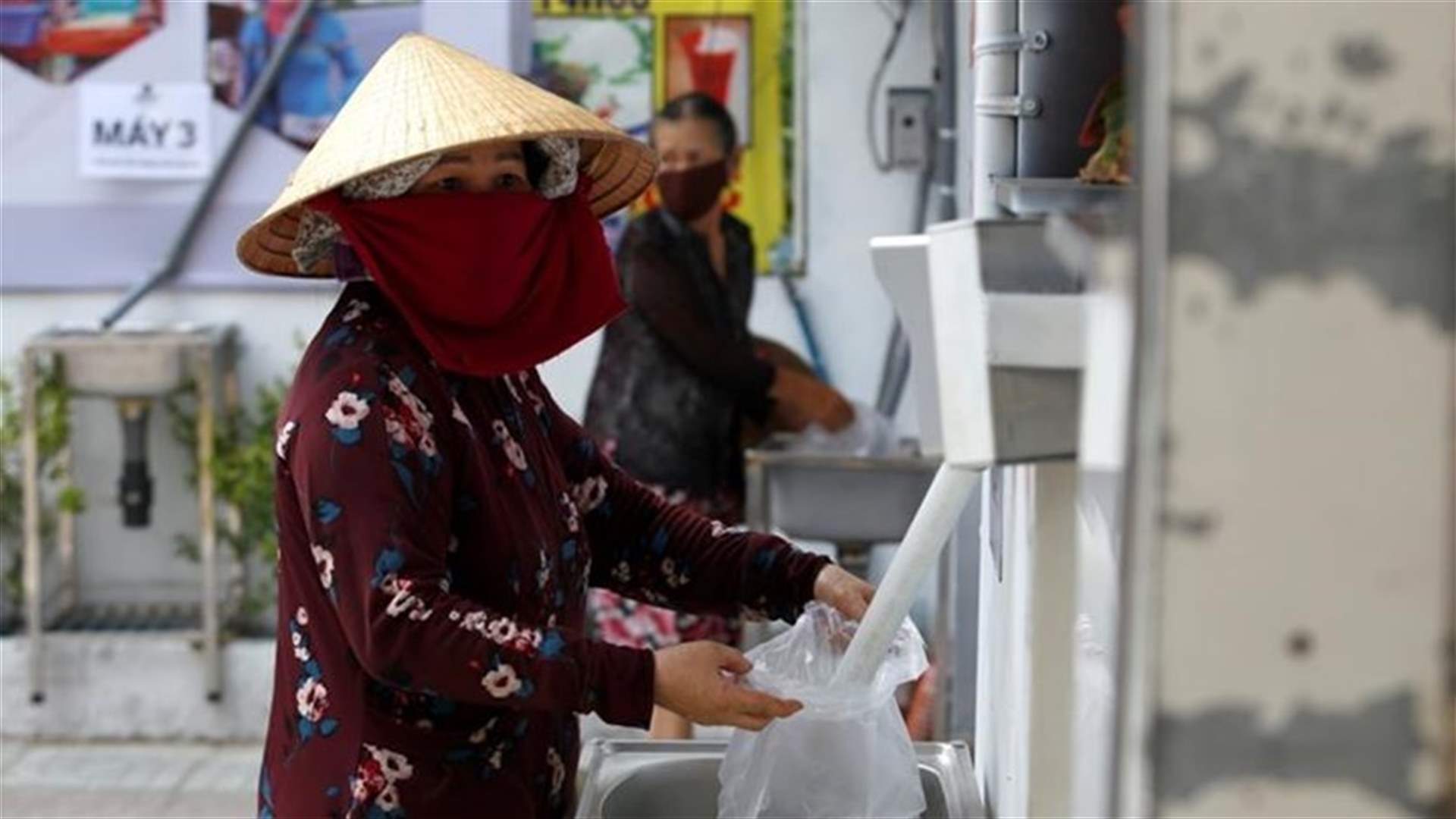 &#39;Rice ATM&#39; feeds Vietnam&#39;s poor amid virus lockdown