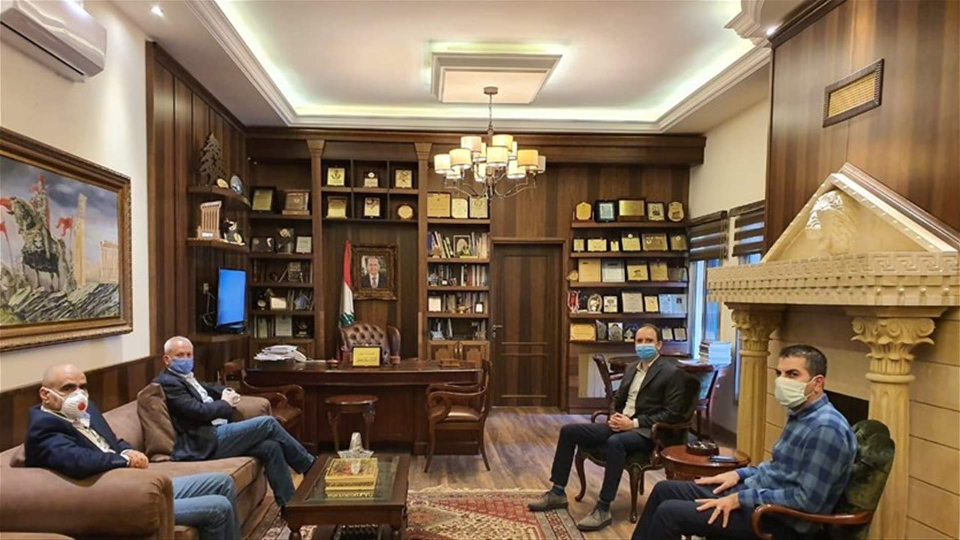 حبشي جال على بلدات البقاع الشرقي: على الجميع التزام الحجر المنزلي