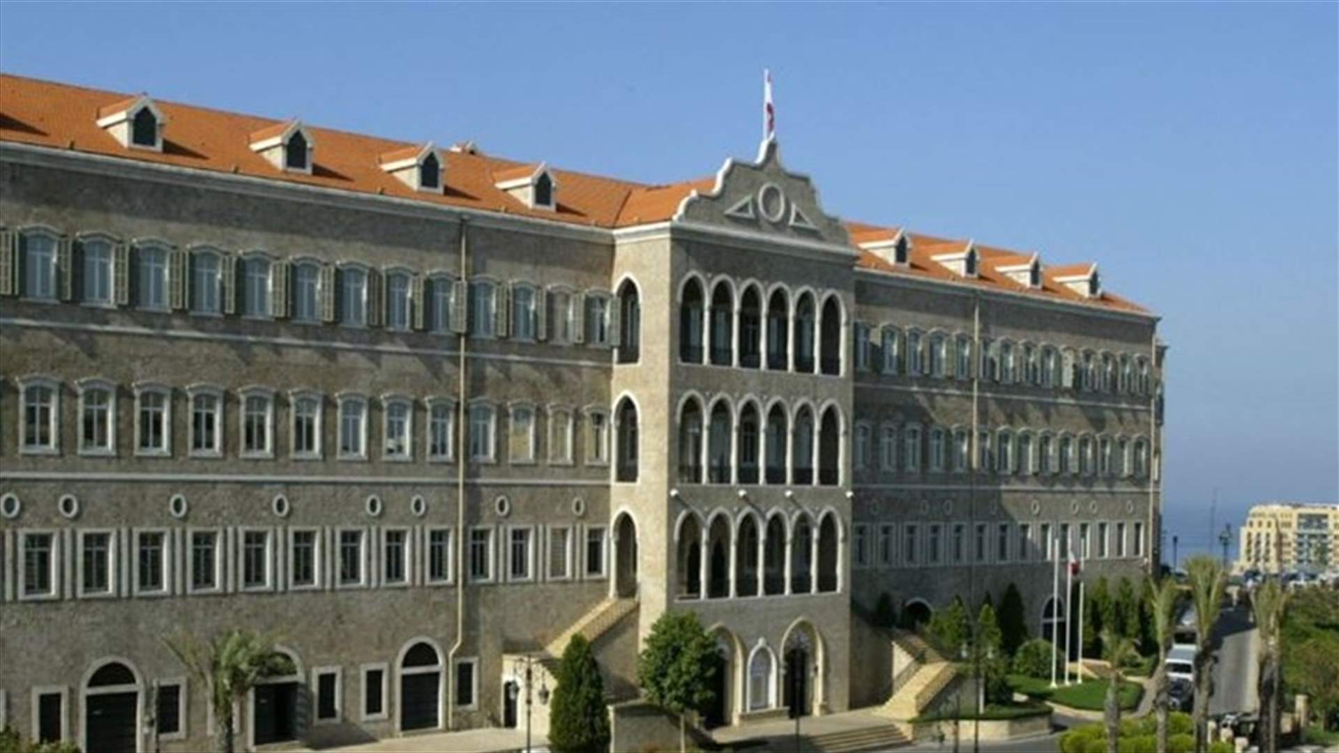 اللجنة المعنية بأزمة كورونا تبحث اليوم للمرة الأولى بموعد إعادة فتح البلاد تدريجيًا