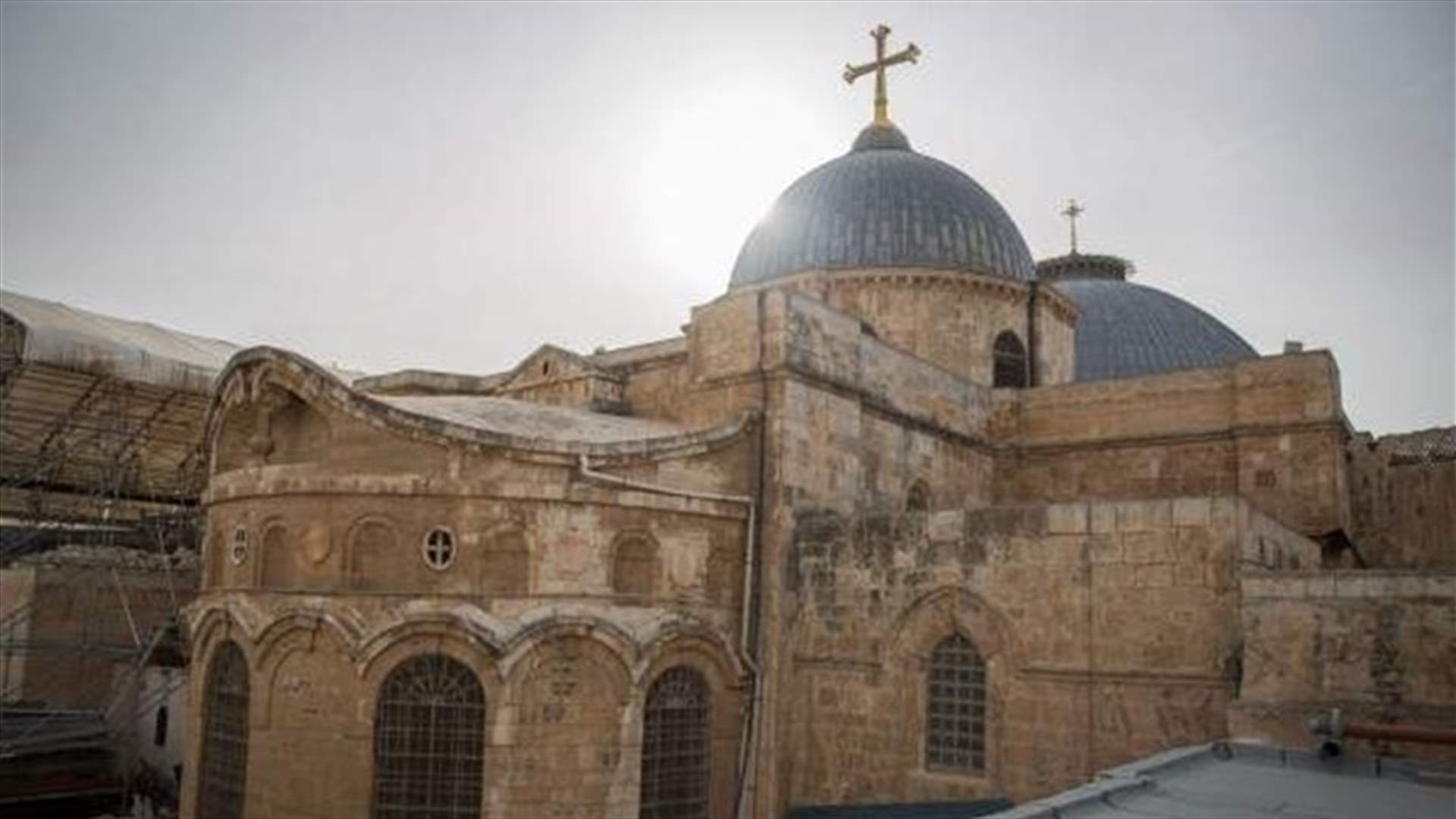 فيض النور المقدس من قبر السيد المسيح في كنيسة القيامة - القدس (صور)