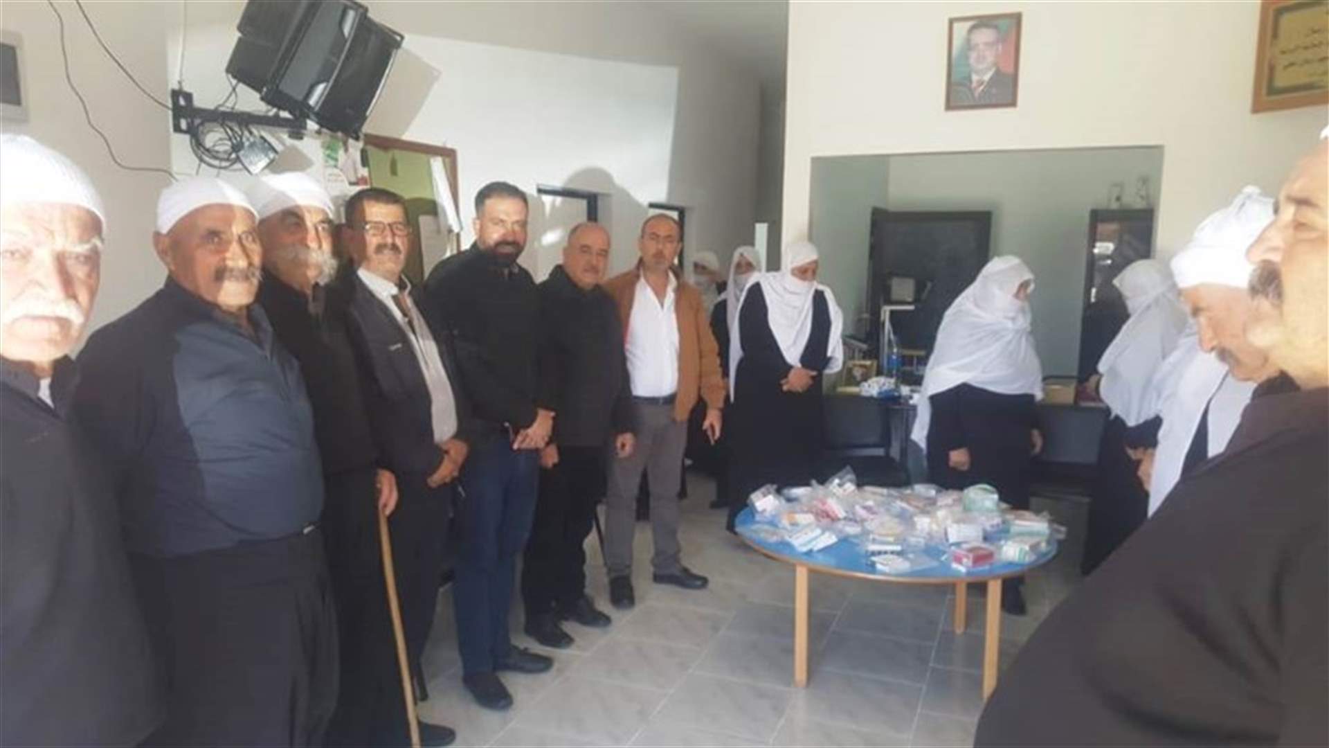 توزيع أدوية أمراض مزمنة في عين قنيا