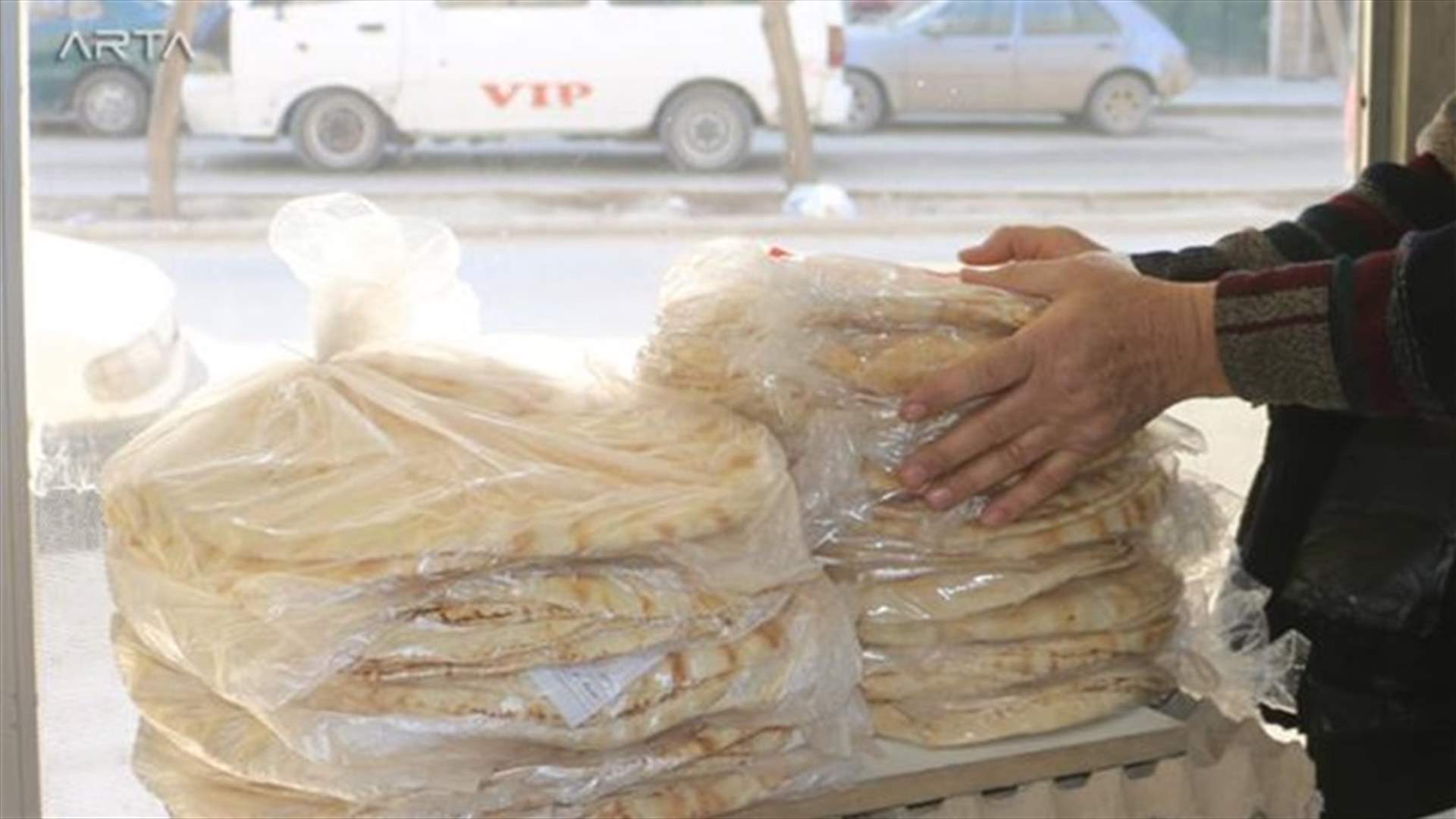 نقابة أصحاب الأفران تلغي قرارها بشأن عدم توزيع الخبز على الدكاكين والسوبرماركت