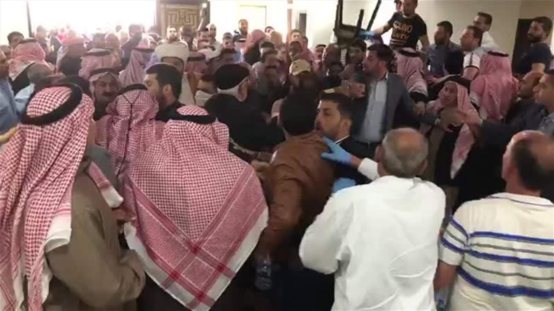 اشكال خلال اتمام المصالحة... ماذا حصل في بلدة غزة؟ (فيديو)