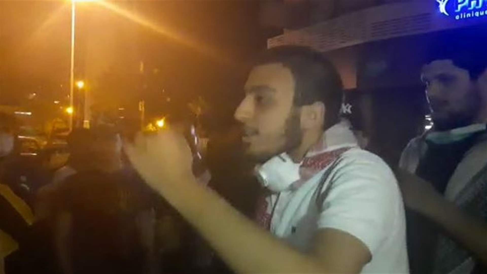 اعتصام أمام منزل وزير الاتصالات رفضا للتجديد لشركتي الخلوي (فيديو)