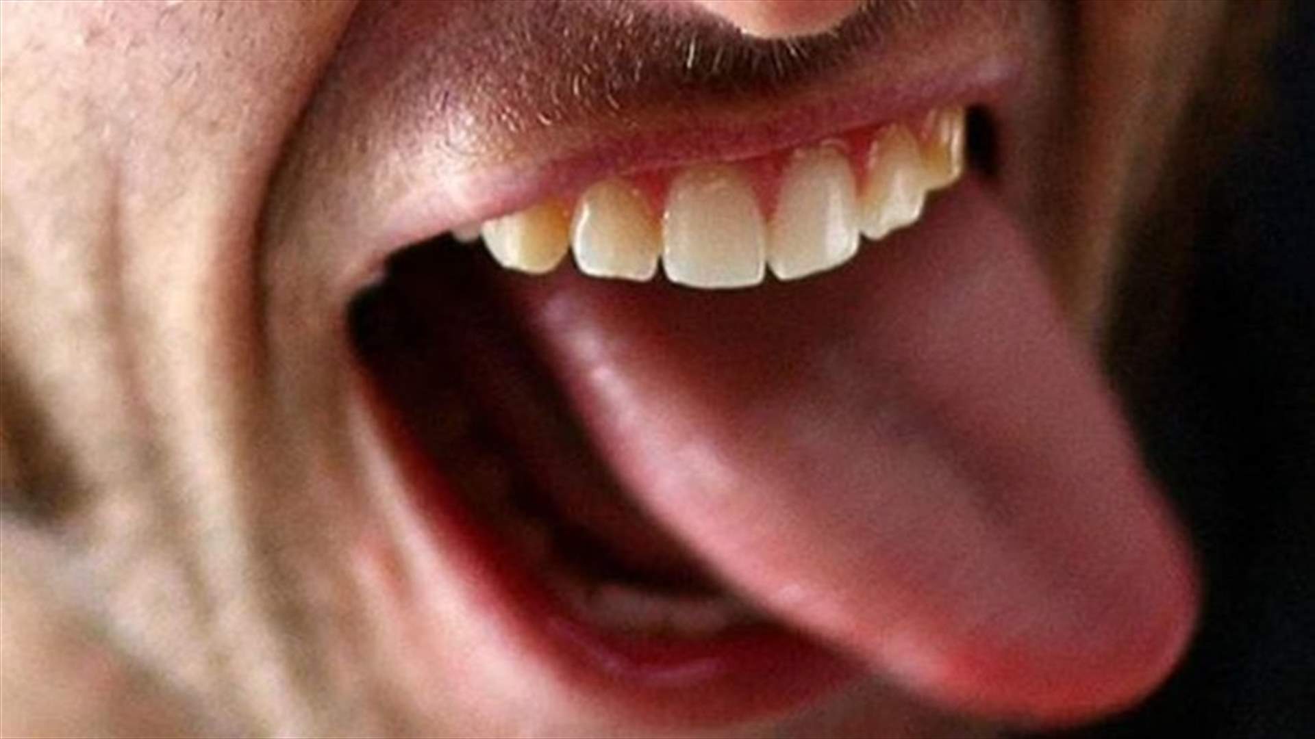 لوقف تفشي كورونا والعودة الى منزله... قطع لسانه وقدّمه للآلهة!