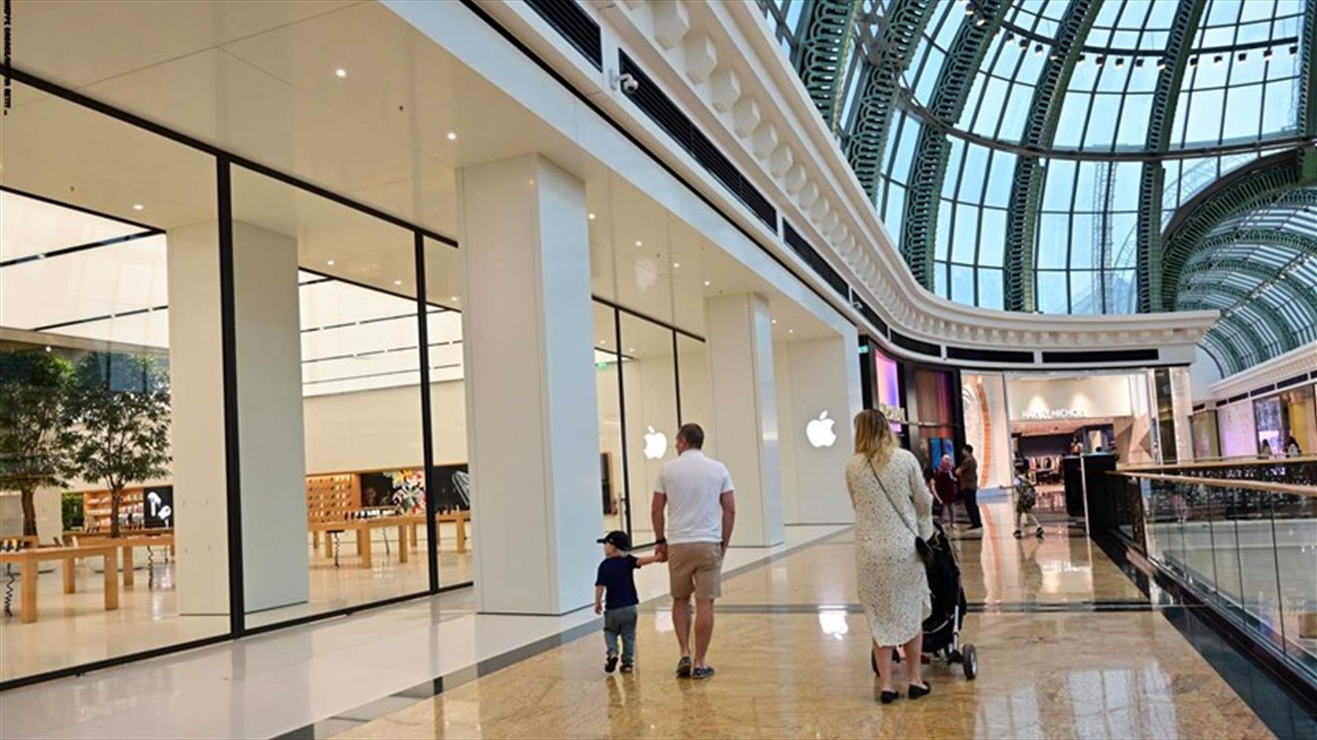 الإمارات تدرس إعادة فتح المراكز التجارية بعد إغلاقها لوقف تفشي فيروس كورونا