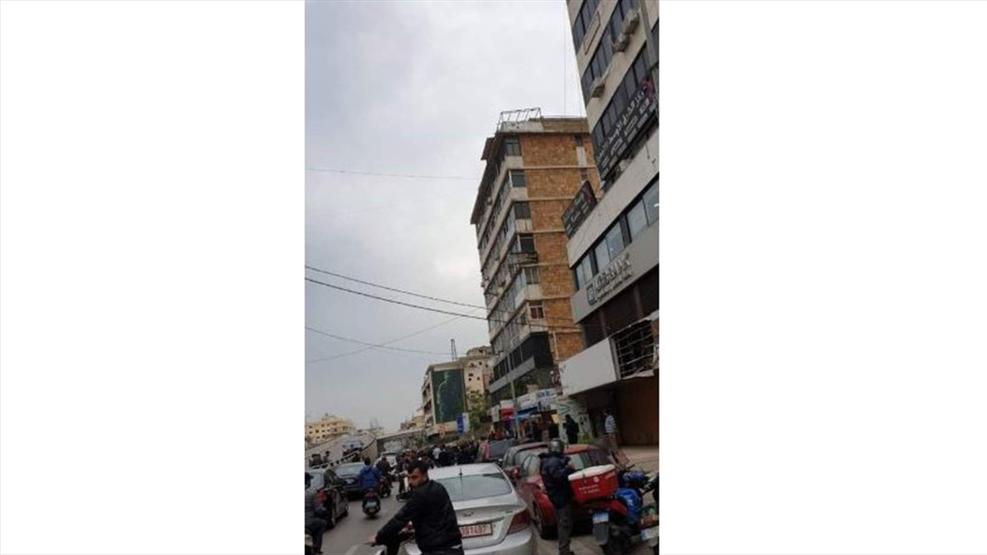 Money changer stabbed in Ghobeiri