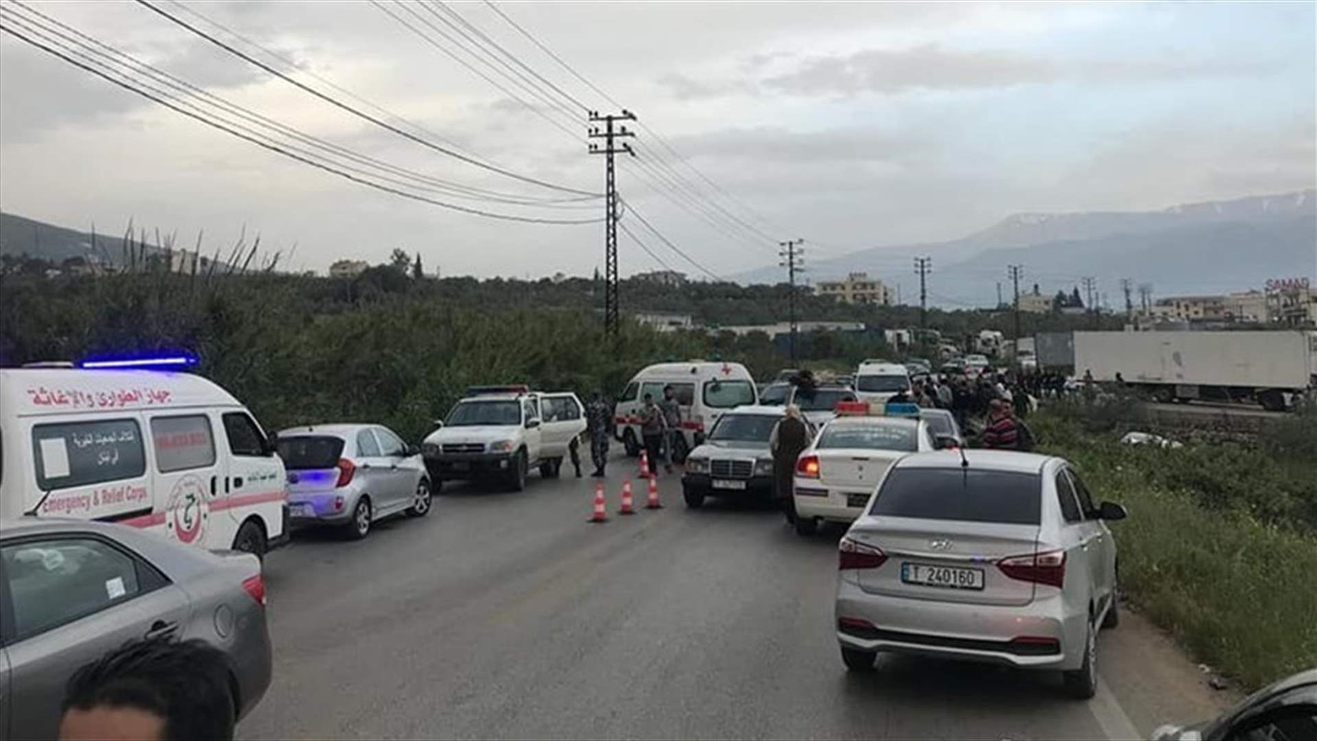 قتيل و 6 جرحى في حادث سير على طريق الضنية طرابلس
