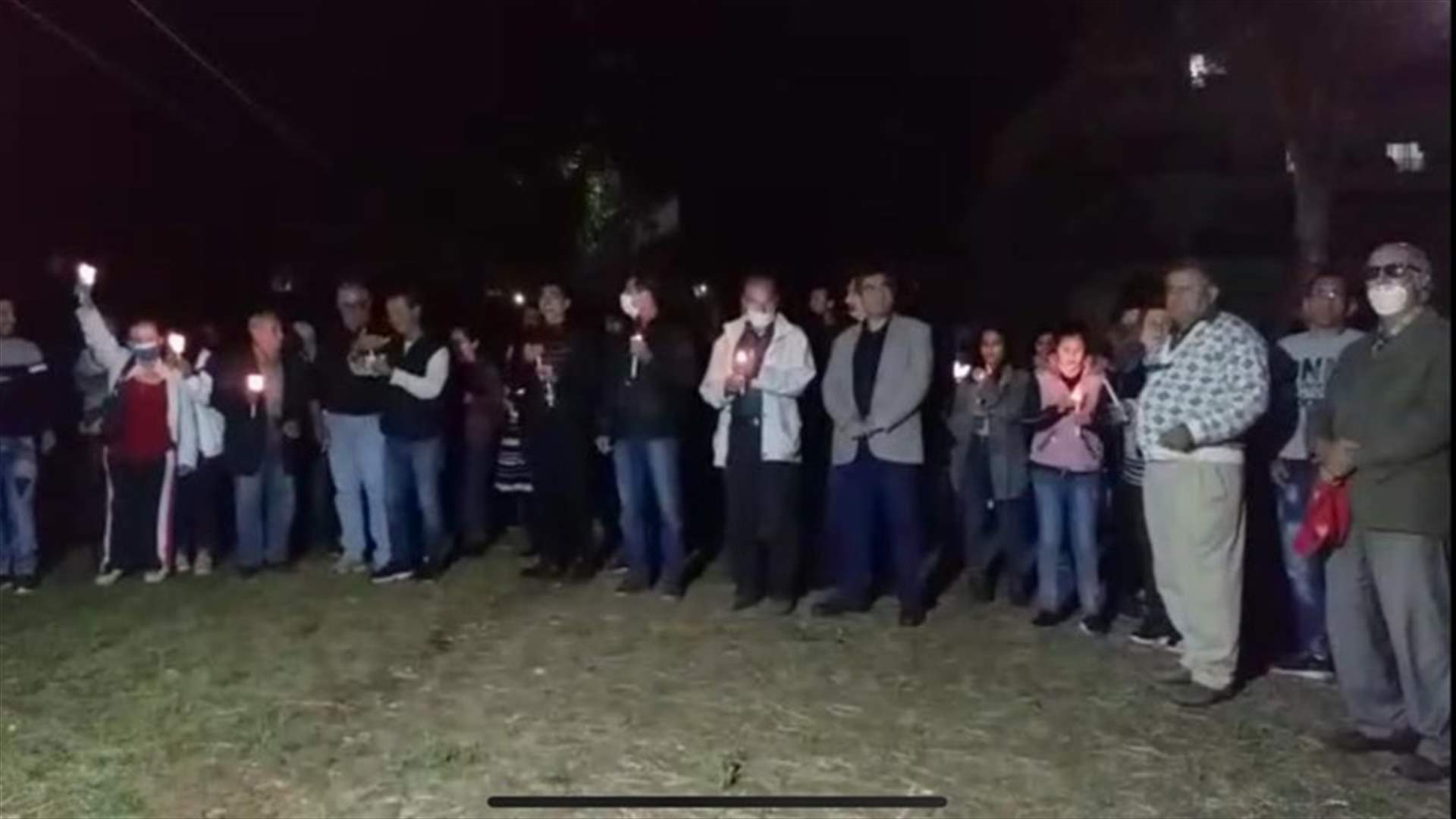 وقفة احتجاجية في ساحة العلم في صور