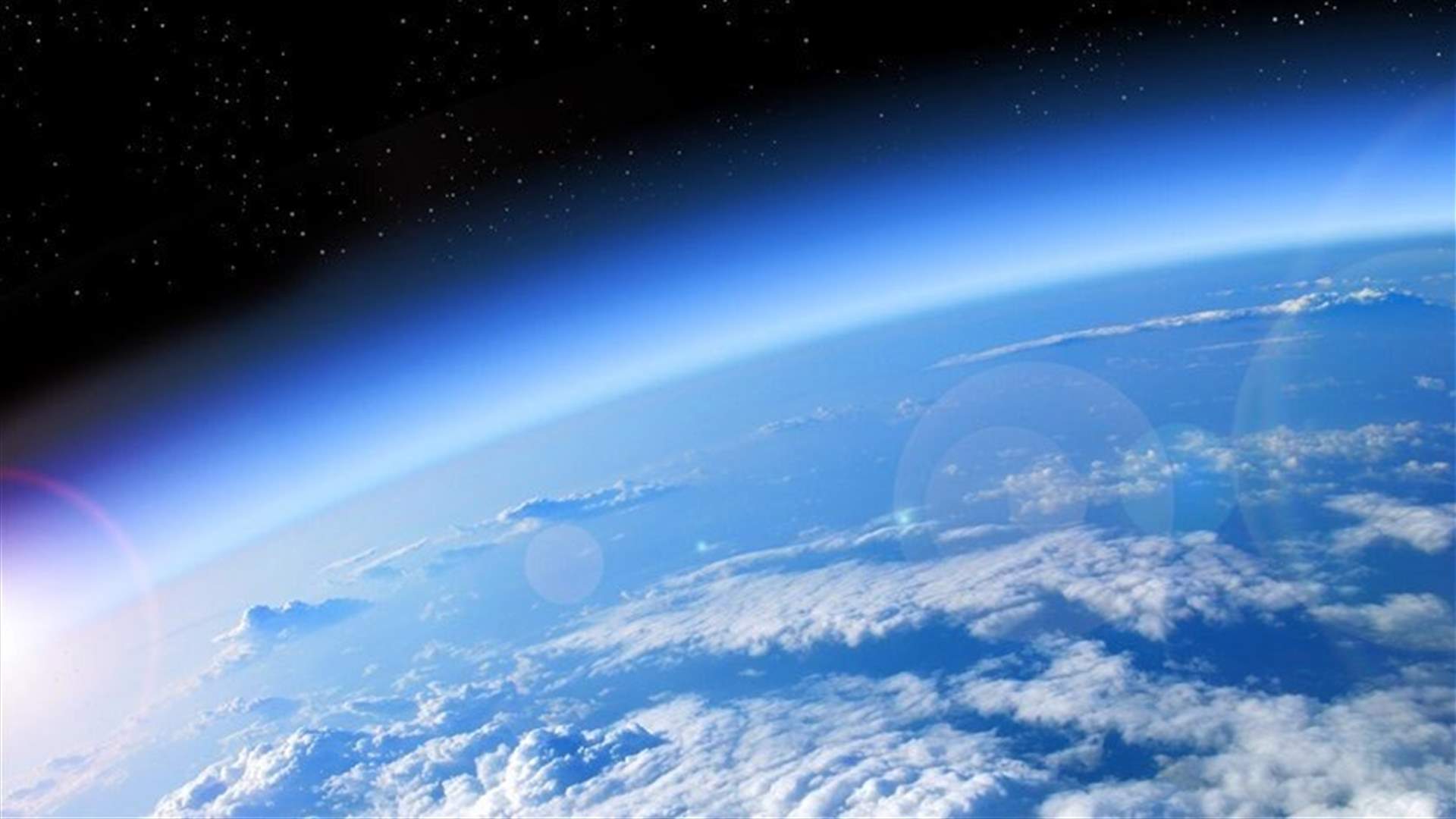 Record ozone hole over Arctic in March now closed - UN