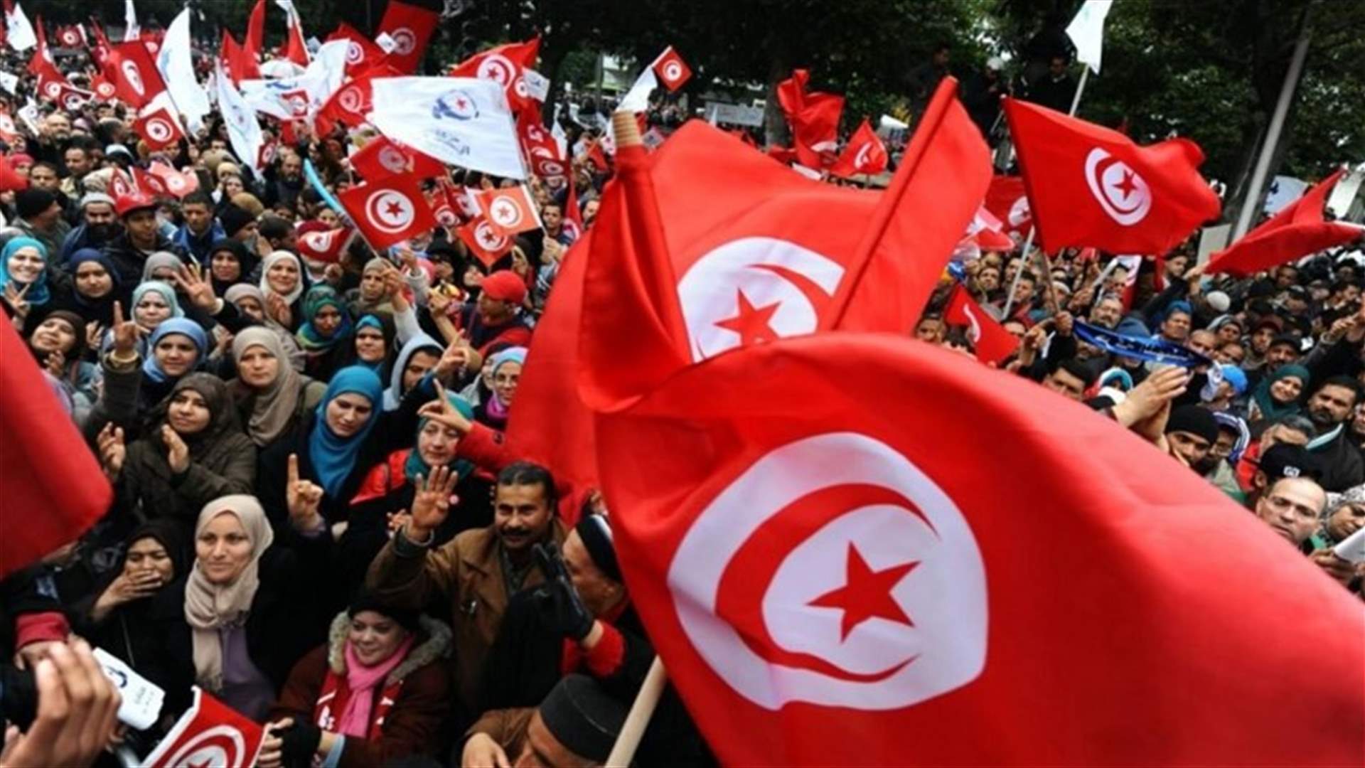 احتجاجات عقب استثناء بعض الأمهات من تدابير رفع الحجر في تونس...