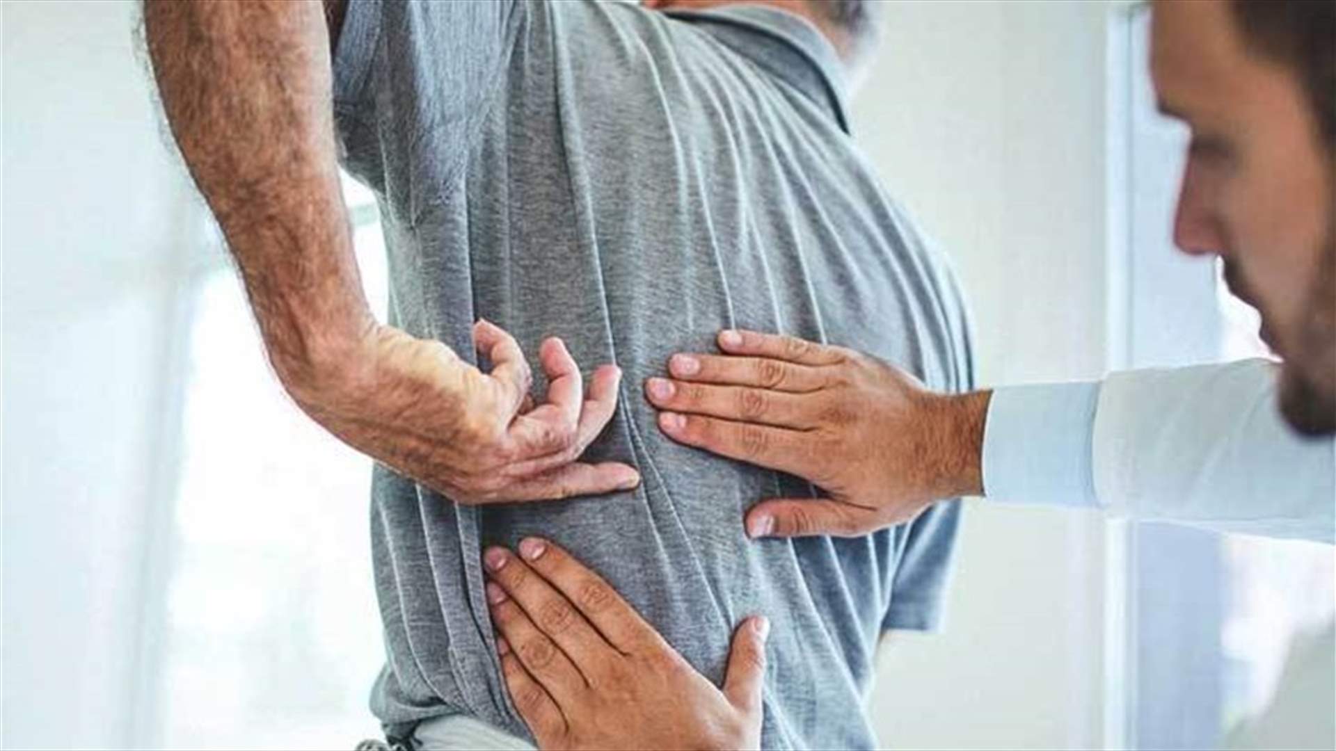 آلام الظهر كشفت 3 كلى في جسمه...  فما هي الحالة النادرة؟ (صورة)