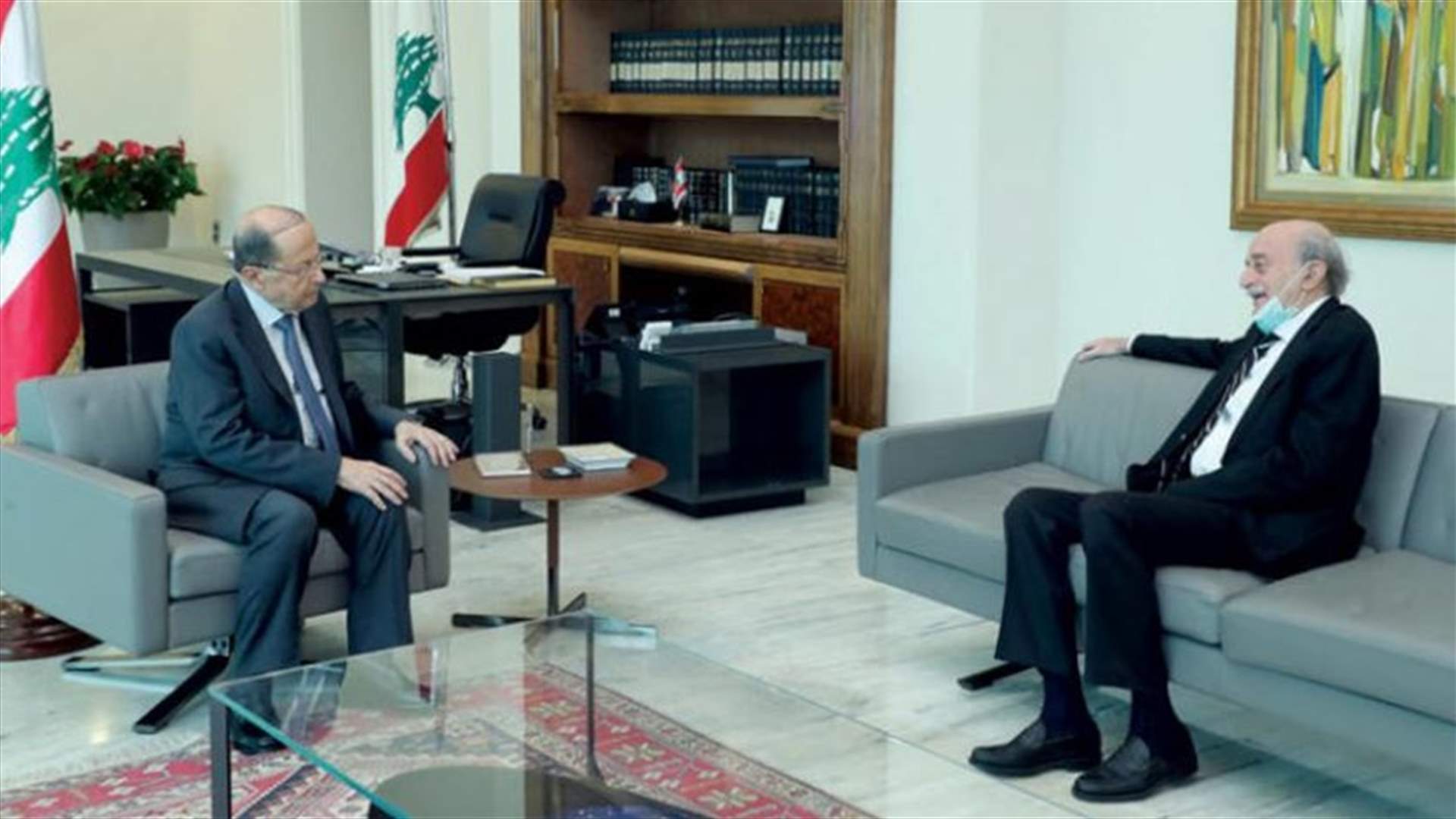 مشاركة جعجع في اجتماع بعبدا رسالة للمسيحيين... والحريري يتفهّم ظروف لقاء عون - جنبلاط (الشرق الأوسط)