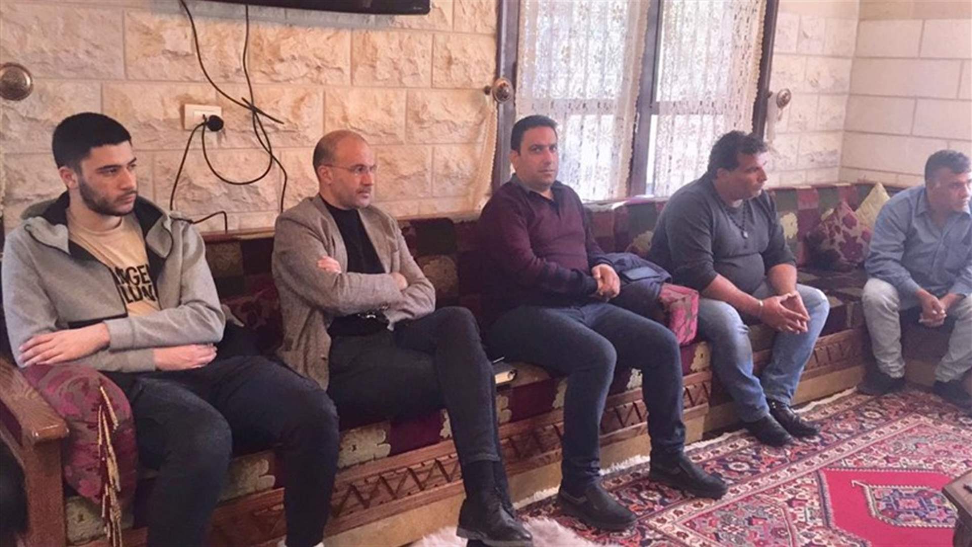 حسن استقبل لجنة متطوعي الدفاع المدني: سأرفع مطالبكم الى الحكومة