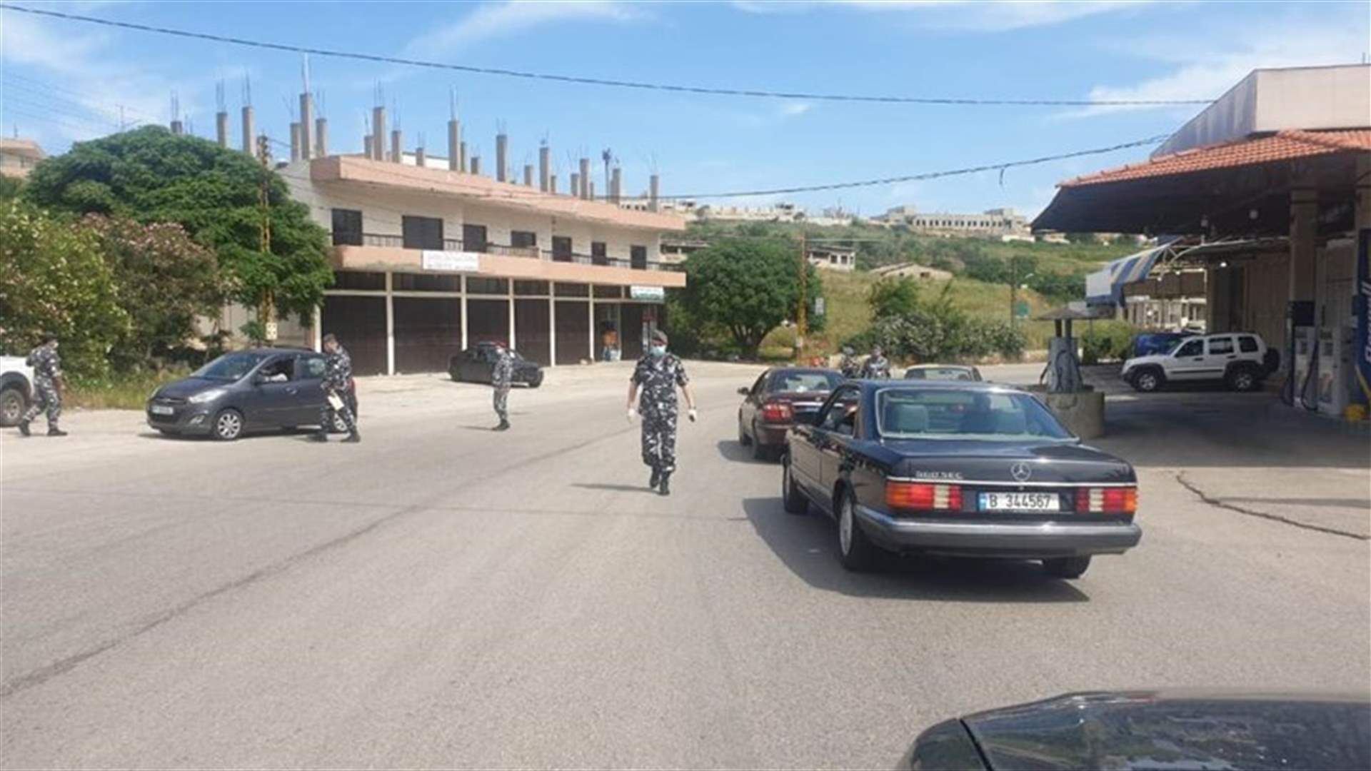 فصيلة درك حلبا تتابع تدابير الوقاية والحماية من كورونا