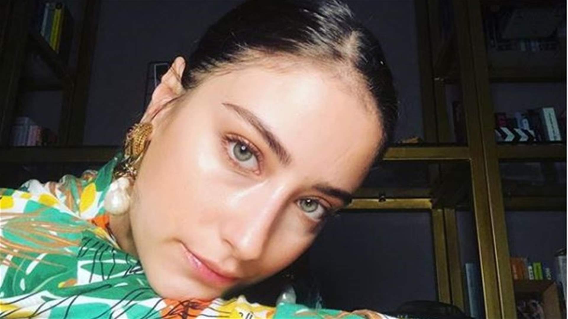 لمناسبة جميلة...هازال كايا تكشف عن وجه ابنها لأول مرة