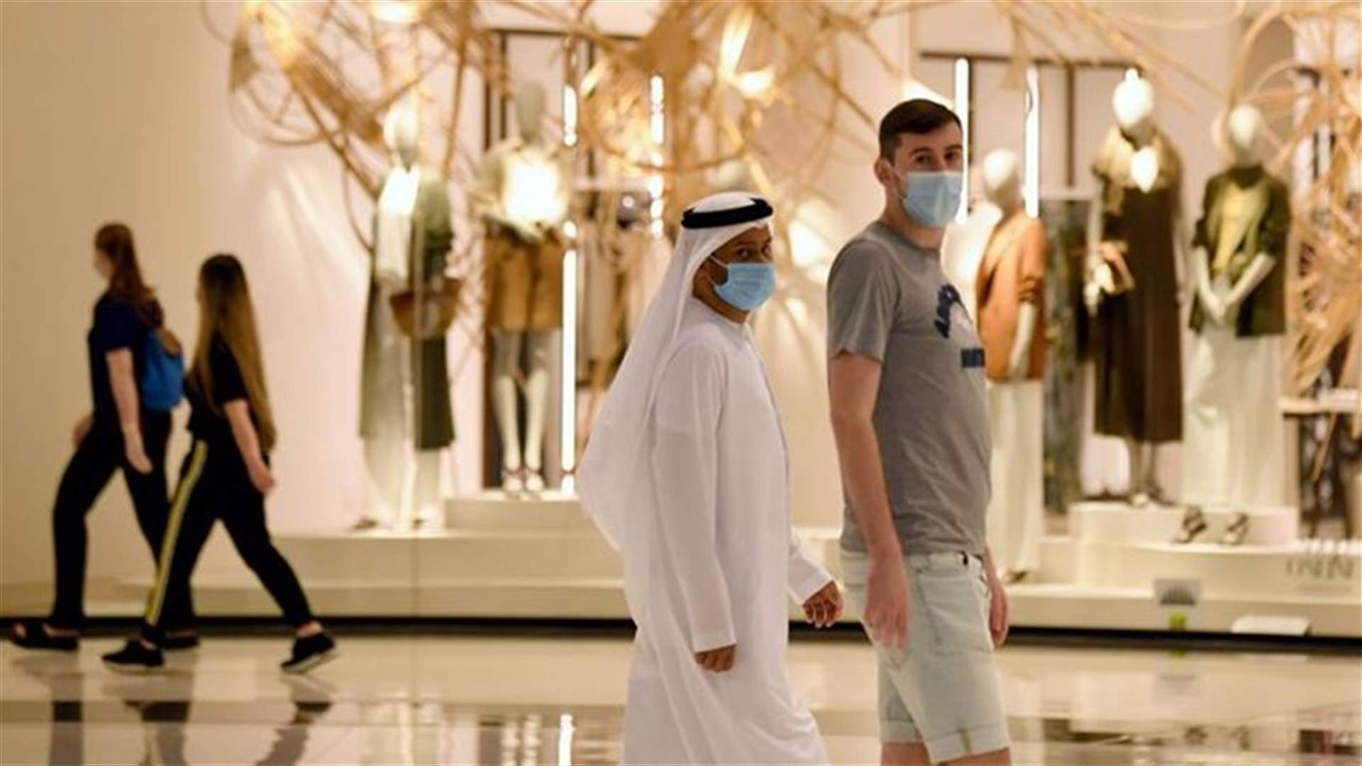 دبي تخفف قيود كورونا وتفتح الحدائق العامة والشواطئ الخاصة بالفنادق