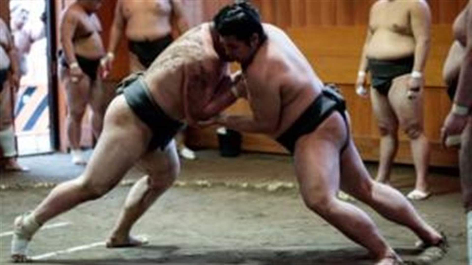 Sumo wrestler infected with coronavirus has died
