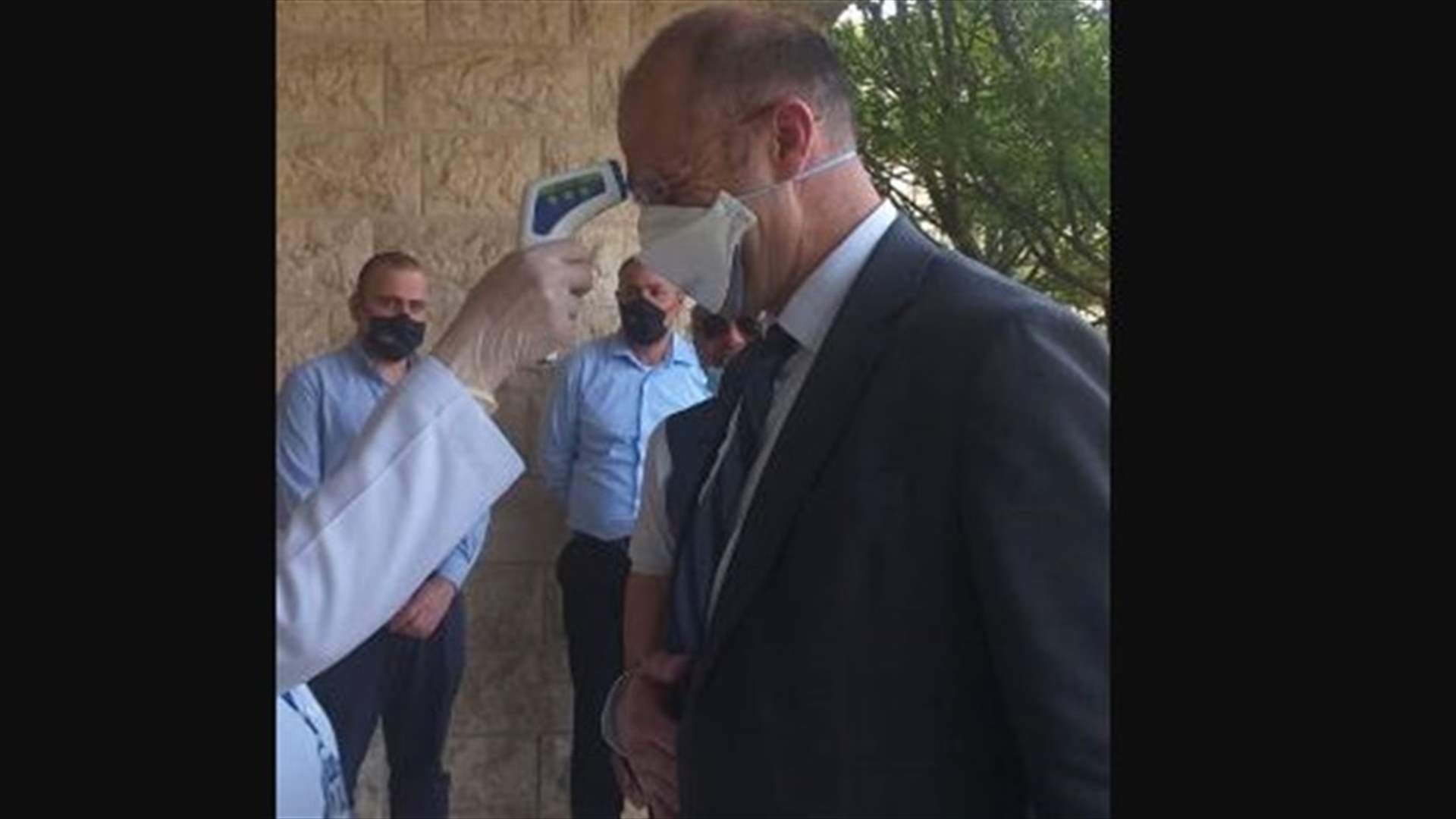 وزير الصحة من مستشفى جزين: اتخذنا اجراء على مستوى الحكومة لحجر منزلي الزامي