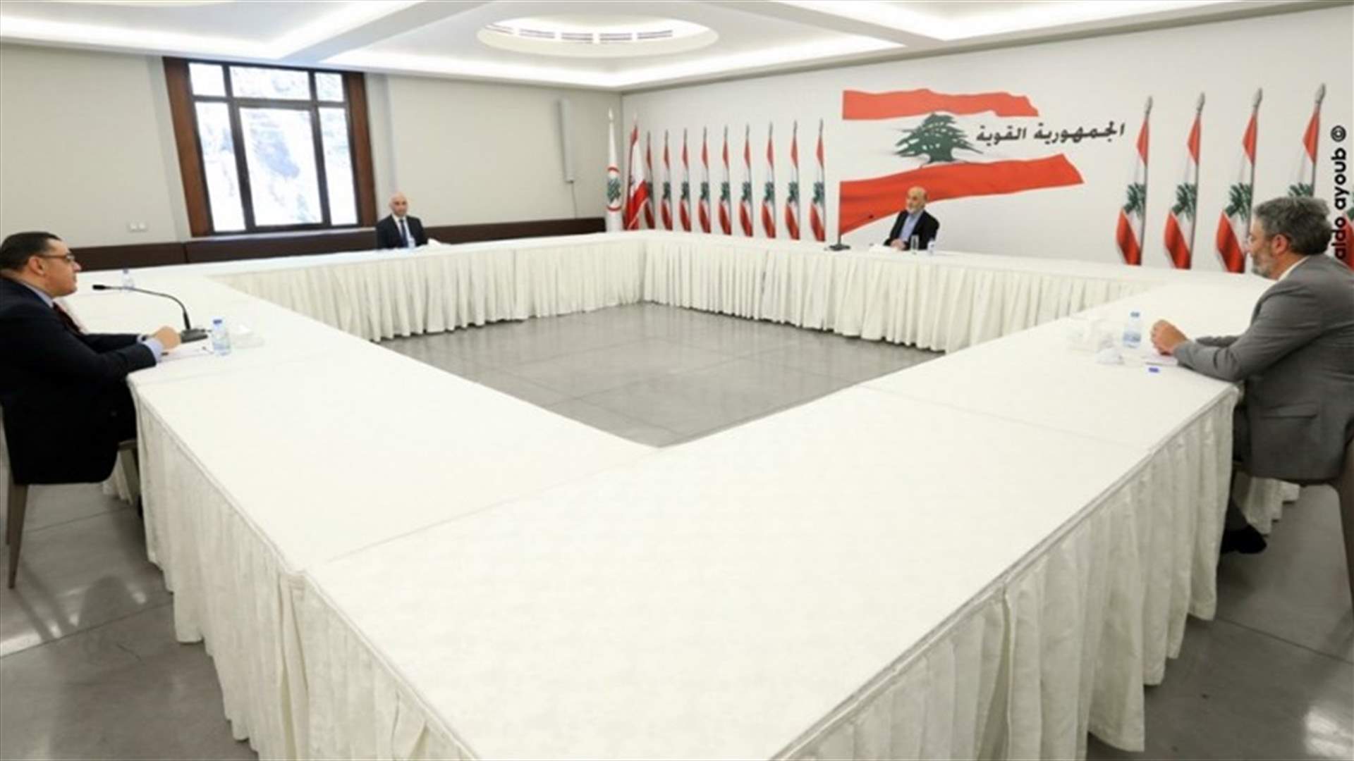 جعجع استقبل سفير مصر وعرض مع تجار زحلة معاناتهم