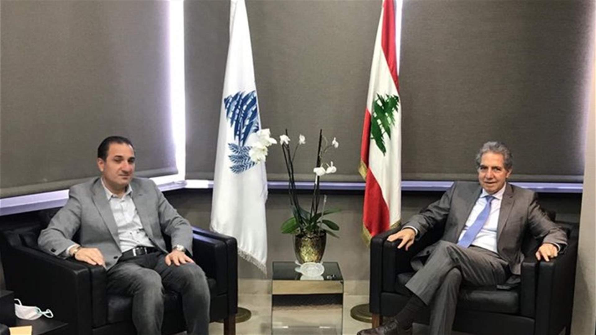 موضوع تحويلات وزارة الاتصالات الى الخزينة بين وزني وحواط وكريدية