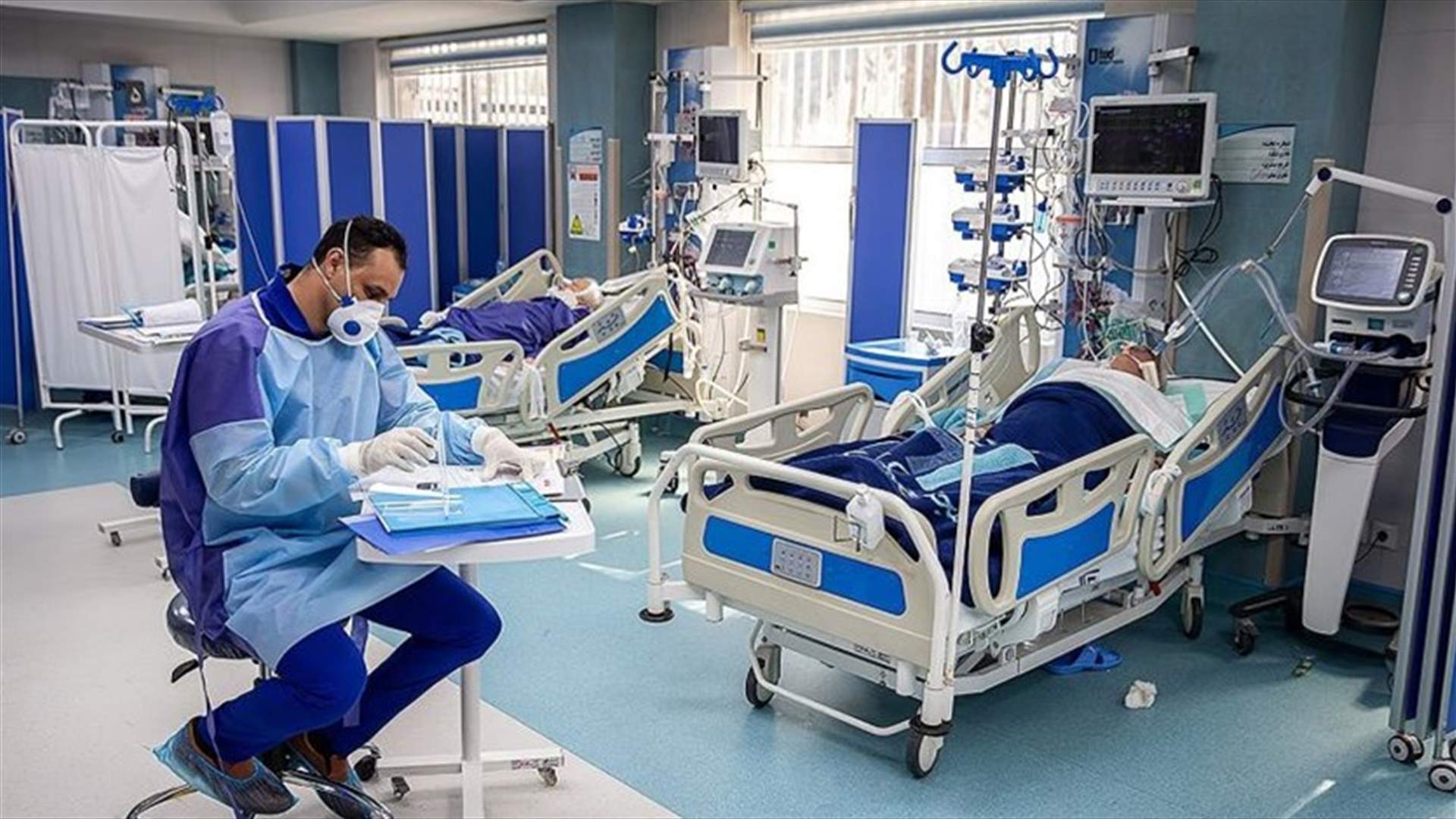 إيران تعلن إصابة 10 آلاف من العاملين في الصحة بفيروس كورونا