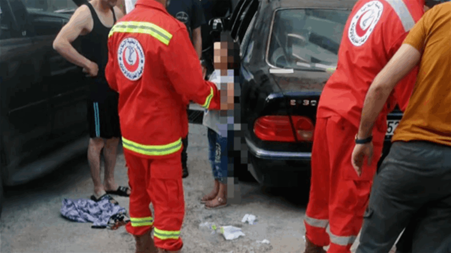 5 جرحى نتيجة انحراف سيارتهم واصطدامها بحائط على طريق عام سير الضنية (صورة)