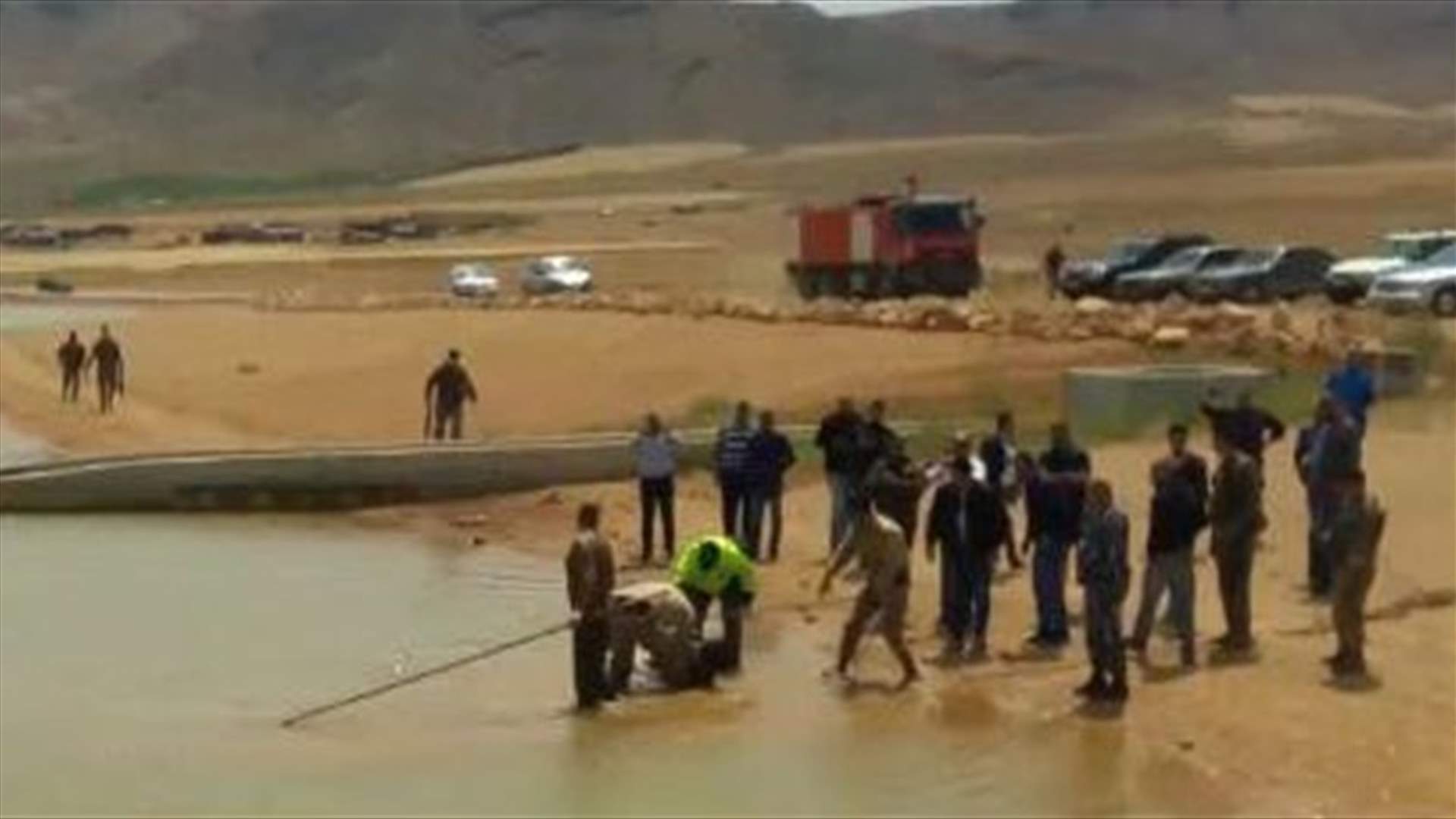 بعد اختفاء مواطنة من القاع... العثور عليها جثة في بحيرة البلدة!