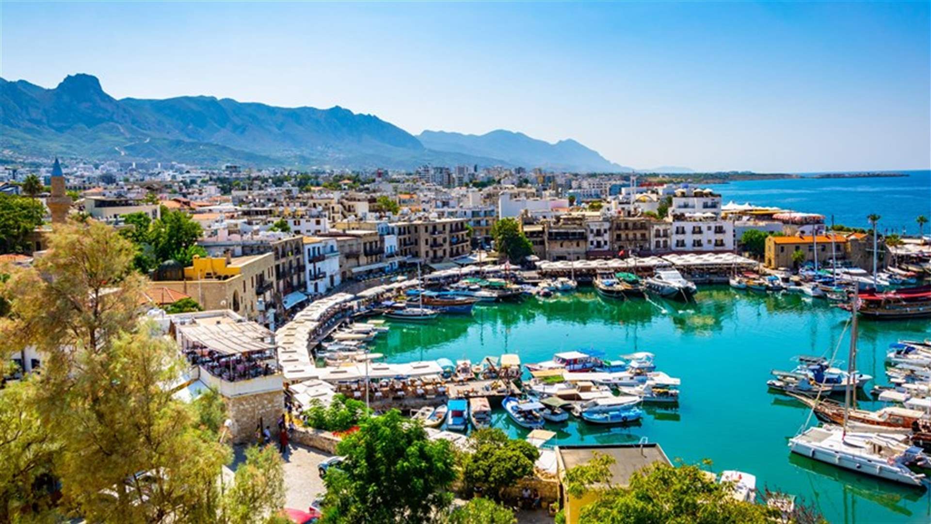 قبرص تغري السياح: ستتحمّل نفقات رحلاتهم وتكاليف علاجهم في حال أصيبوا بكورونا على أراضيها