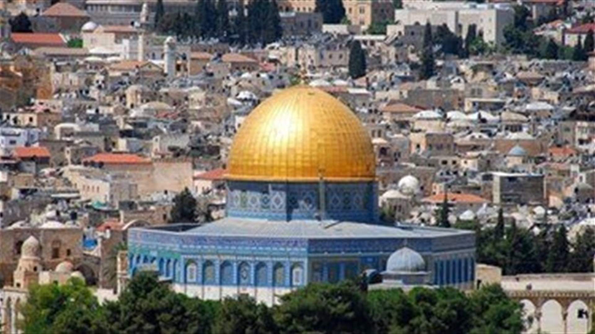 Jerusalem&#39;s Al-Aqsa mosque compound reopens after more than two months