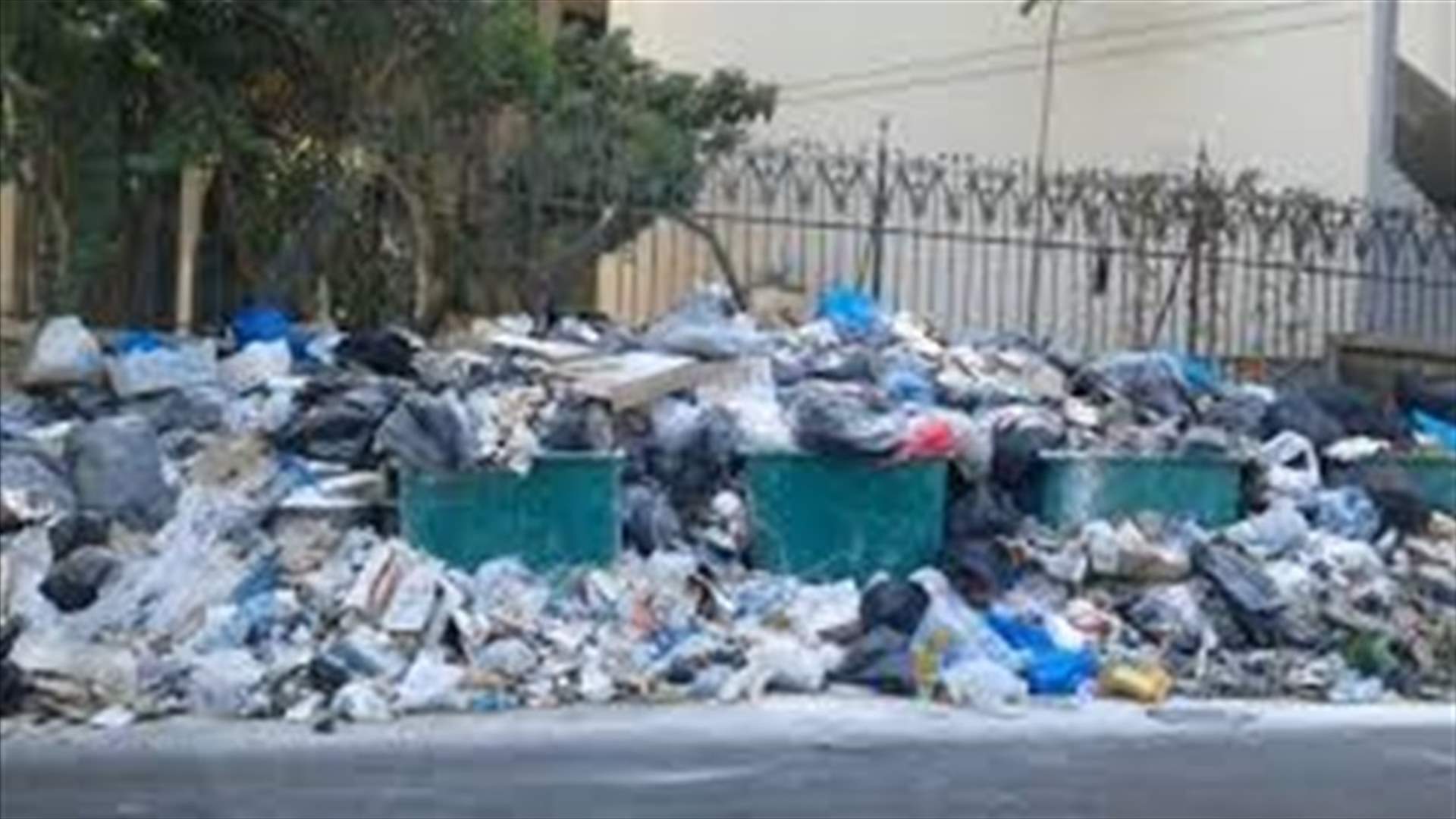 لجنة البيئة النيابية بحثت مع دميانوس رؤية الوزارة لمعالجة أزمة النفايات